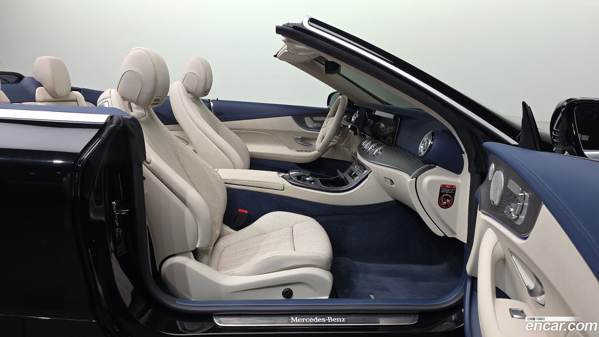 Main__Slider__Photo:E-Class Mercedes-Benz 2022.2-11