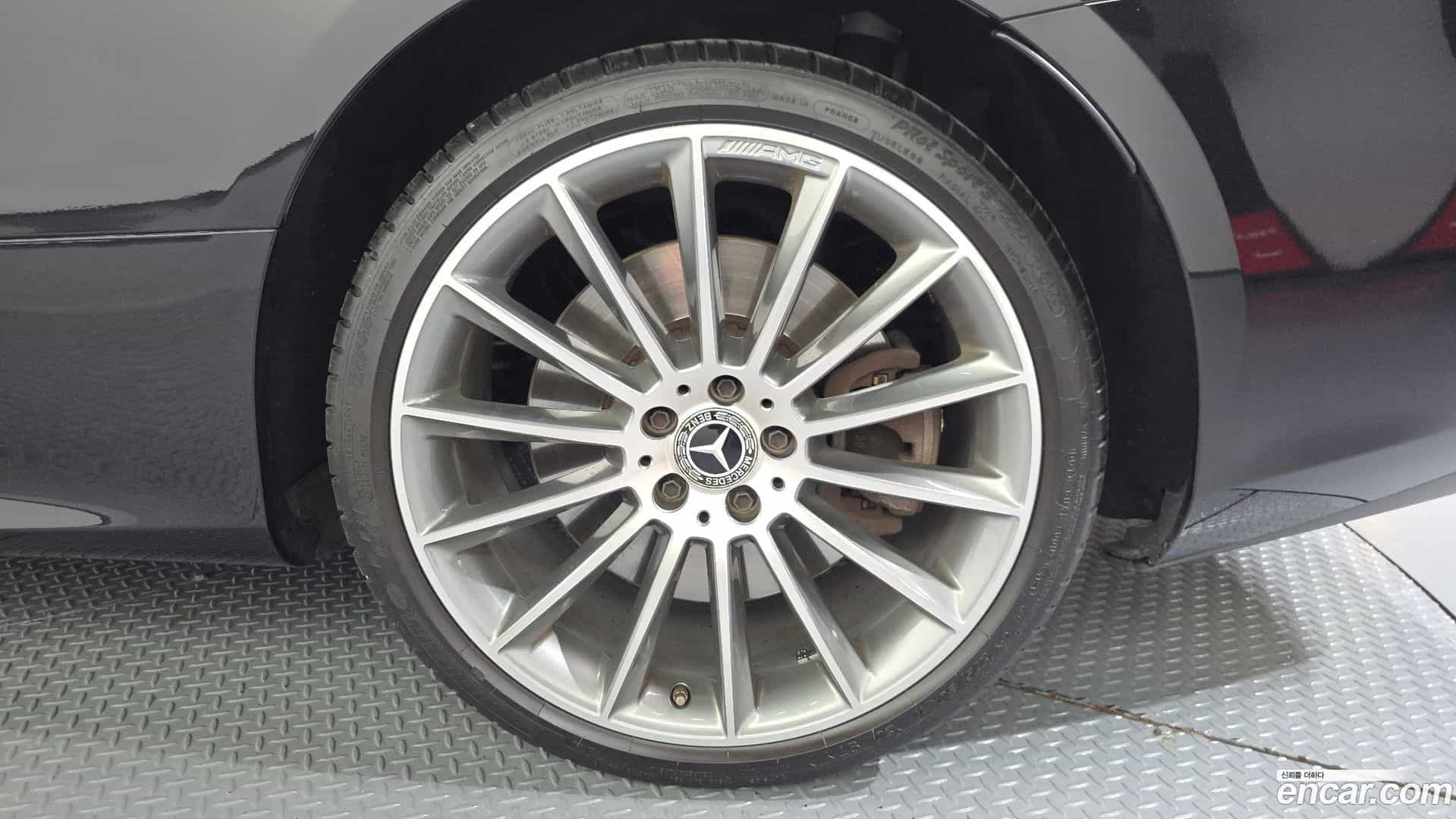 E-Class Mercedes-Benz 2022.2-OUTER-031