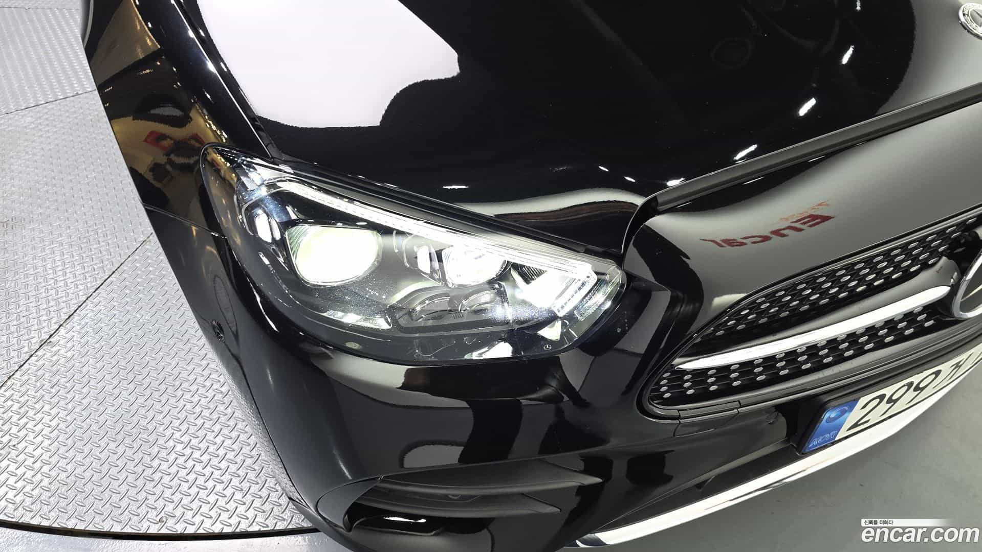 E-Class Mercedes-Benz 2022.2-OUTER-032