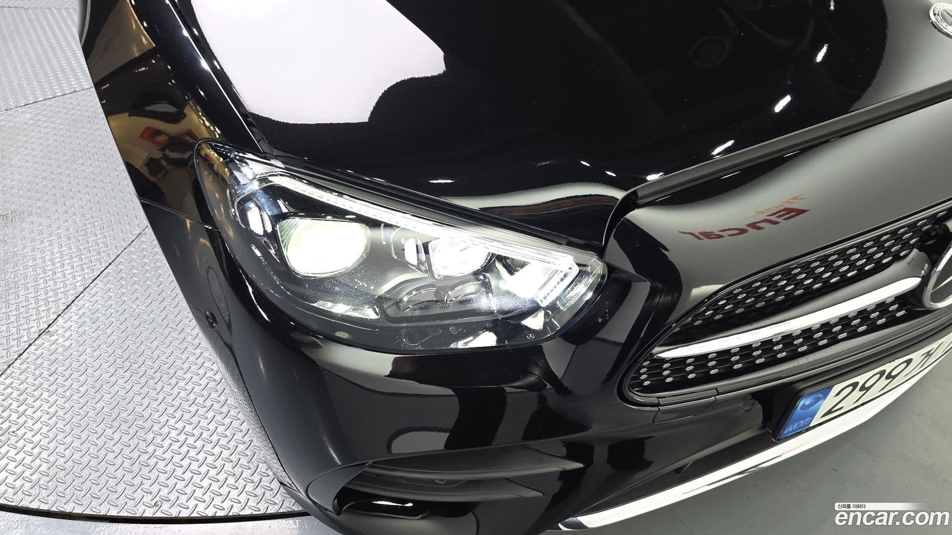 Main__Slider__Photo:E-Class Mercedes-Benz 2022.2-21