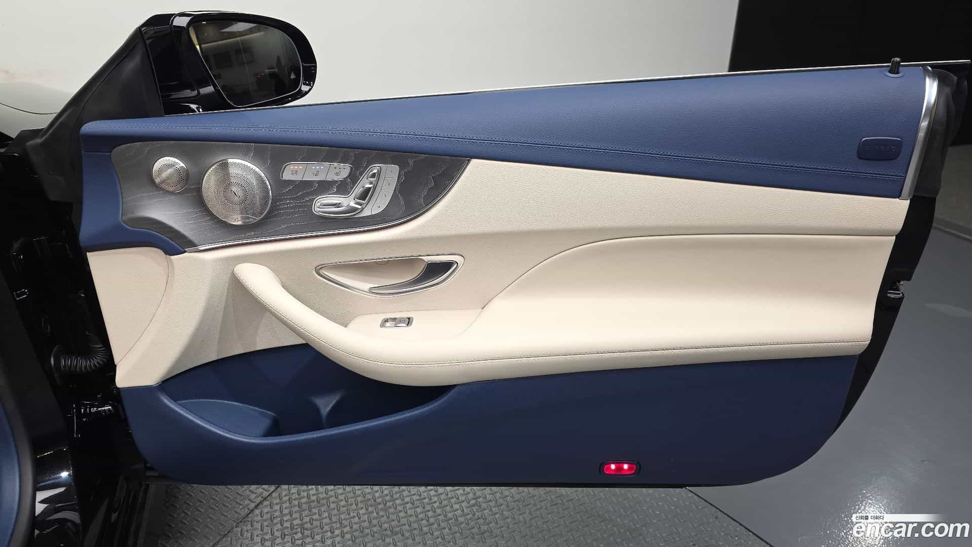 E-Class Mercedes-Benz 2022.2-INNER-035