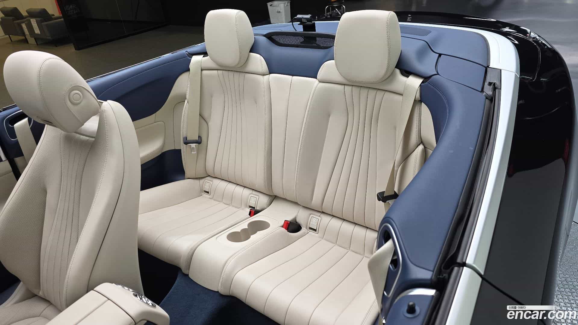 E-Class Mercedes-Benz 2022.2-INNER-036
