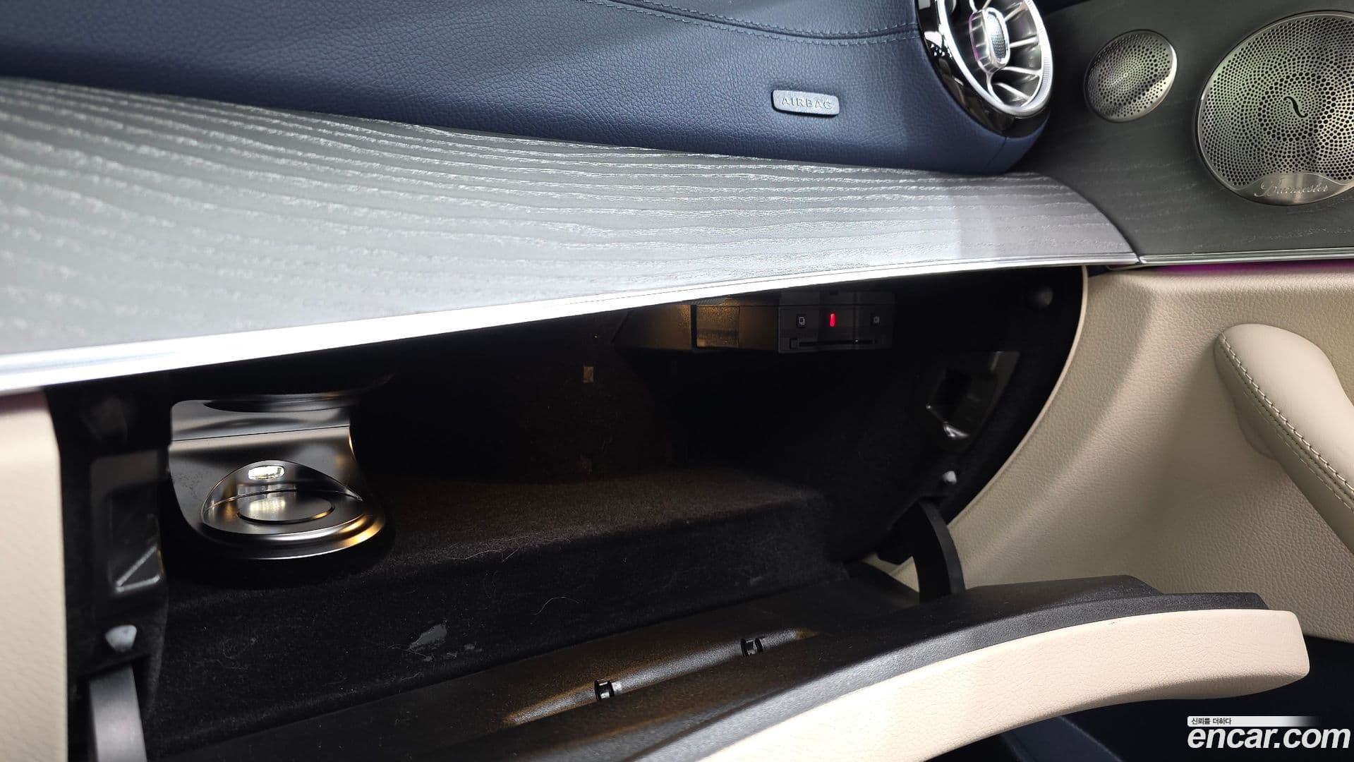 Main__Slider__Photo:E-Class Mercedes-Benz 2022.2-28
