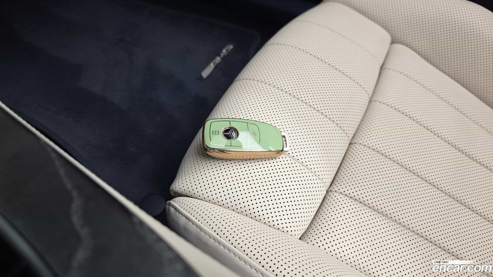 E-Class Mercedes-Benz 2022.2-OPTION-044
