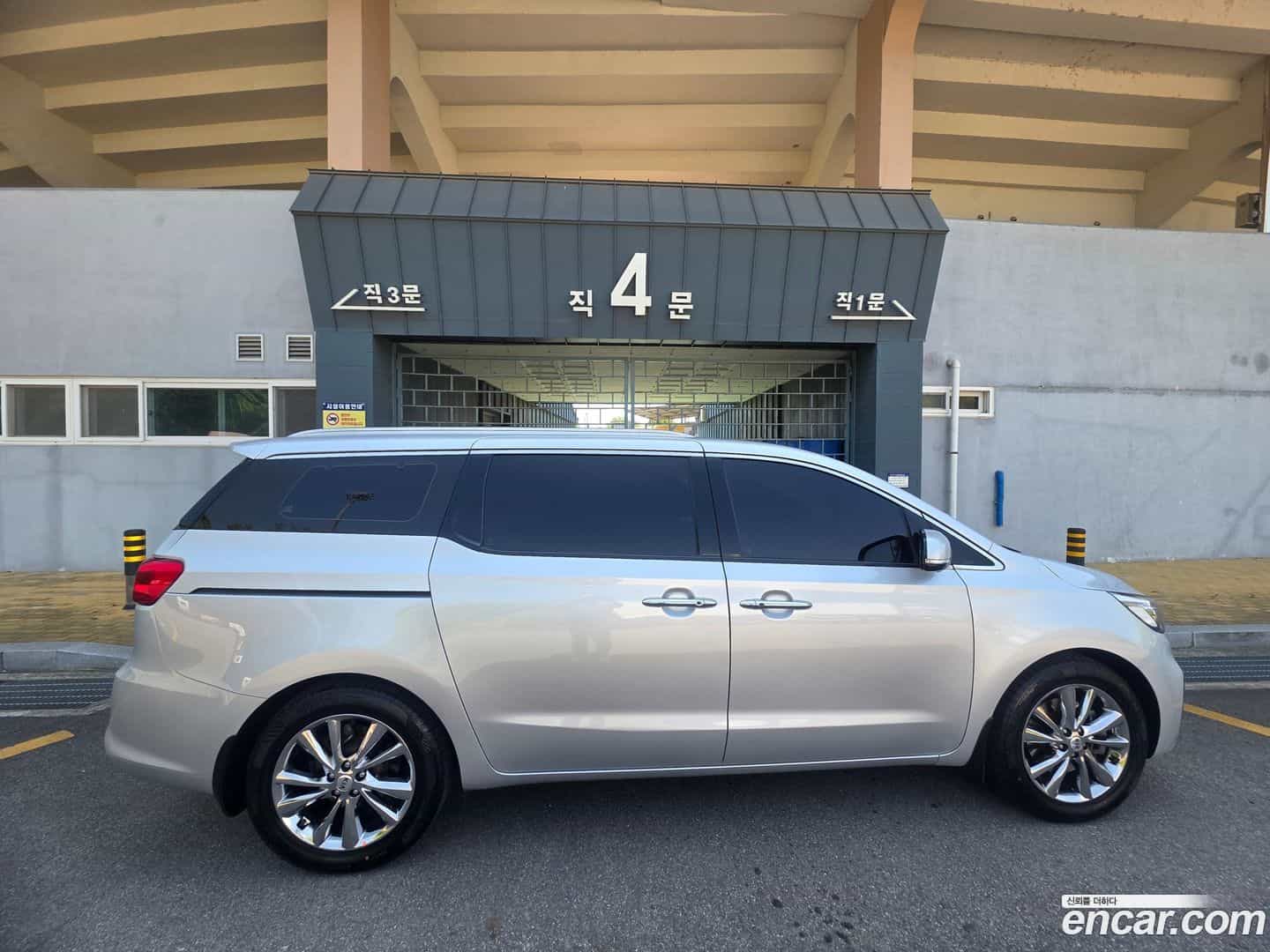 Canival Kia 2019.2-OUTER-004