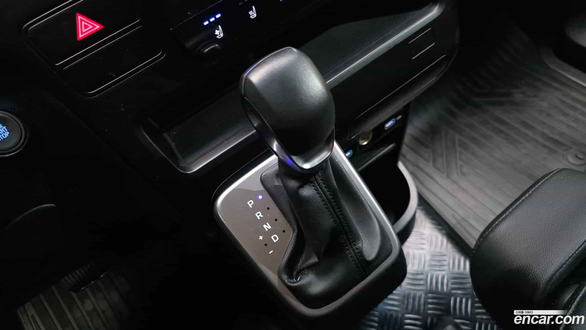 Staria Hyundai 2021.5-INNER-009