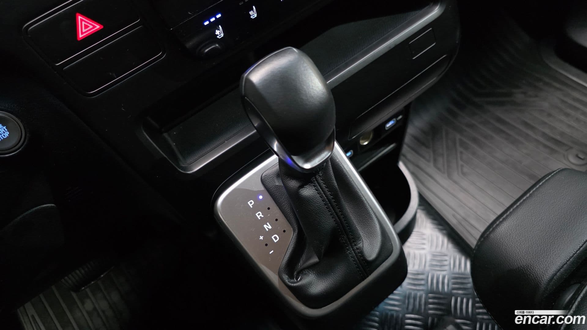 Main__Slider__Photo:Staria Hyundai 2021.5-8