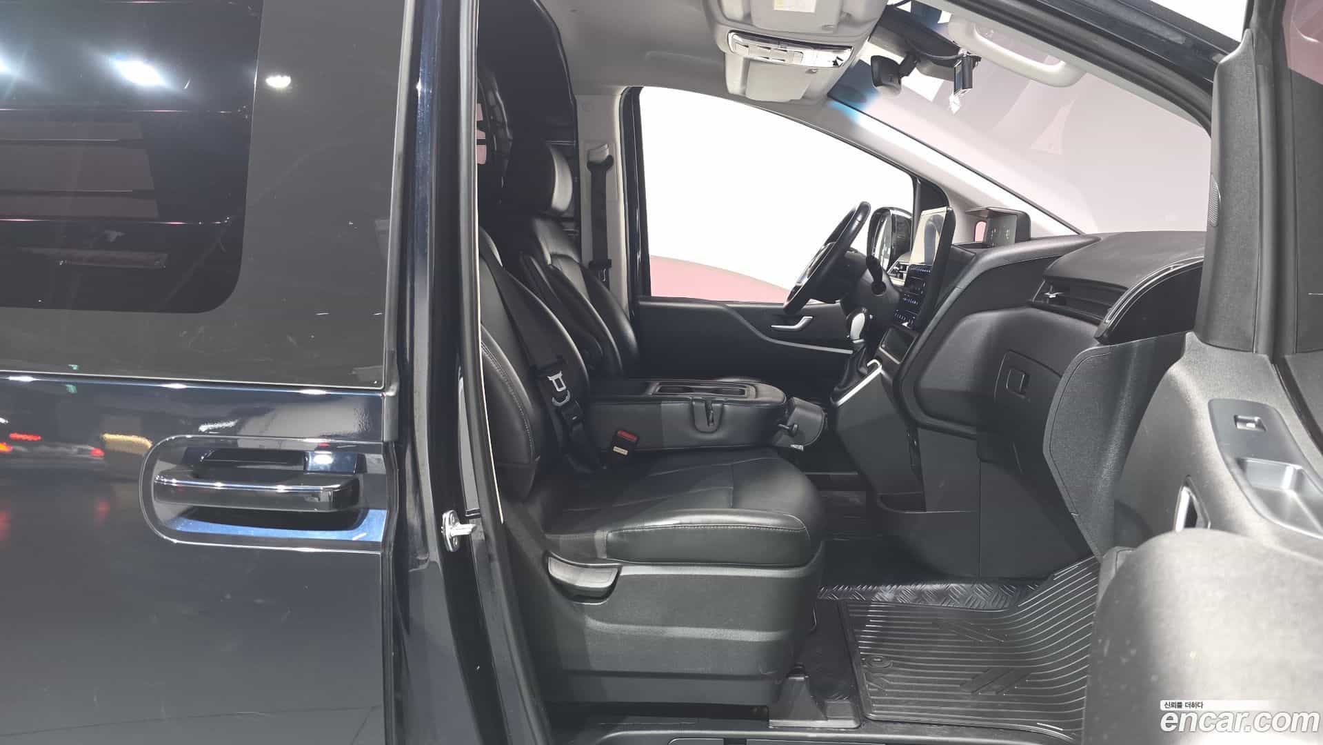 Staria Hyundai 2021.5-OPTION-015