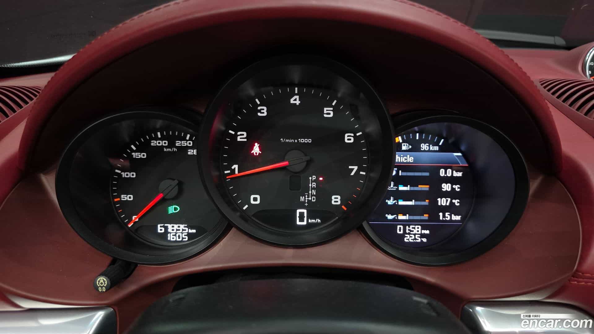 718 Porsche 2017.4-INNER-008