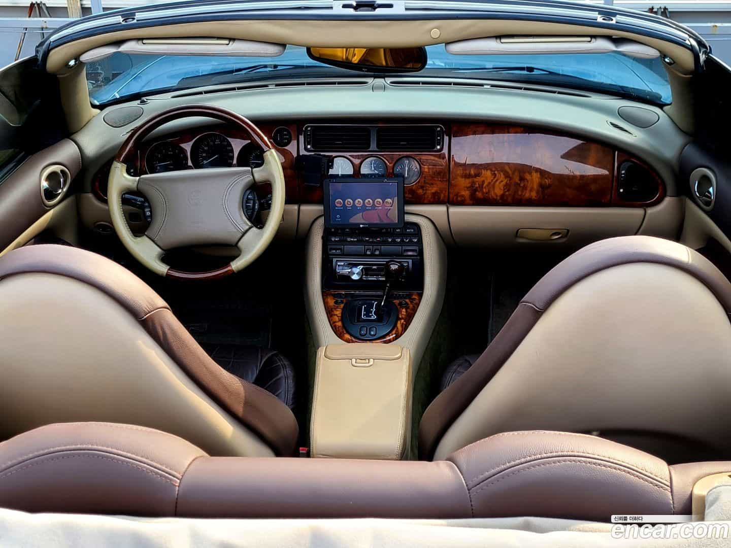 XK8 Jaguar 1999.11-OPTION-016