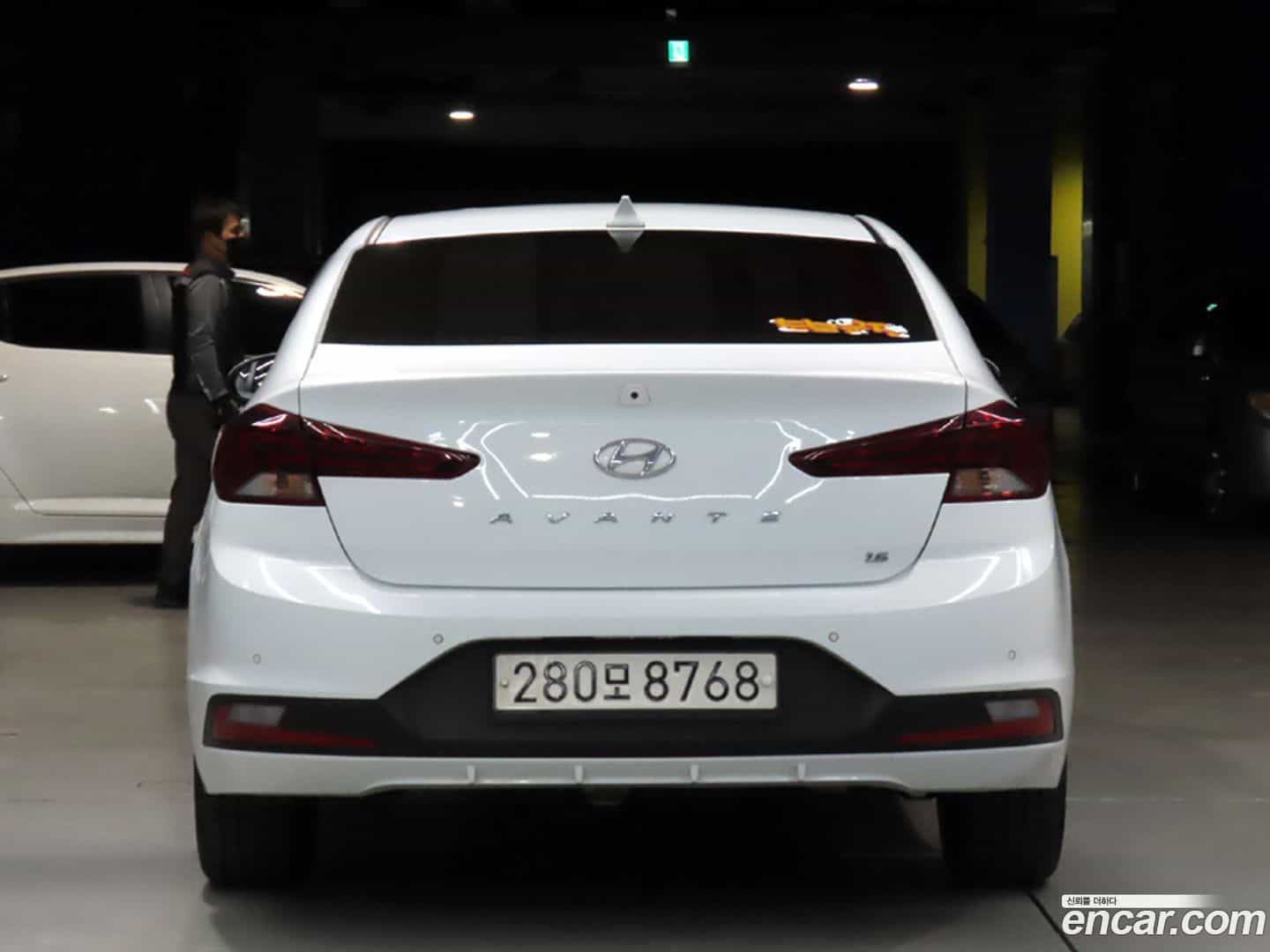 AVANTE Hyundai 2019.6-OUTER-003