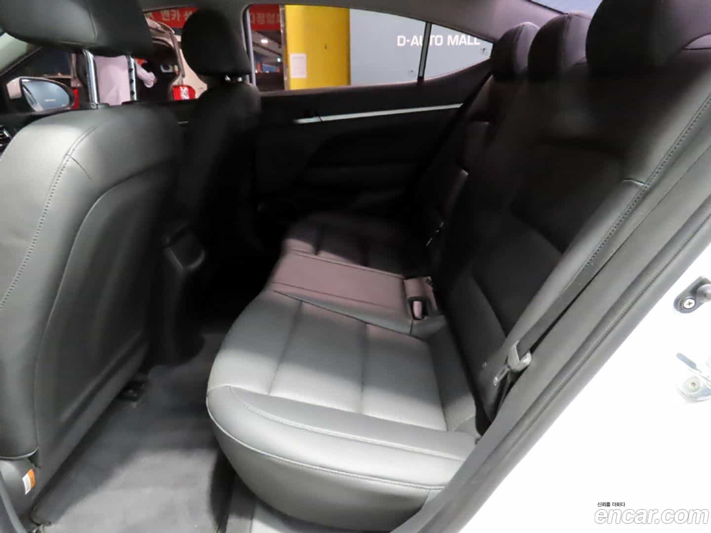 AVANTE Hyundai 2019.6-INNER-009