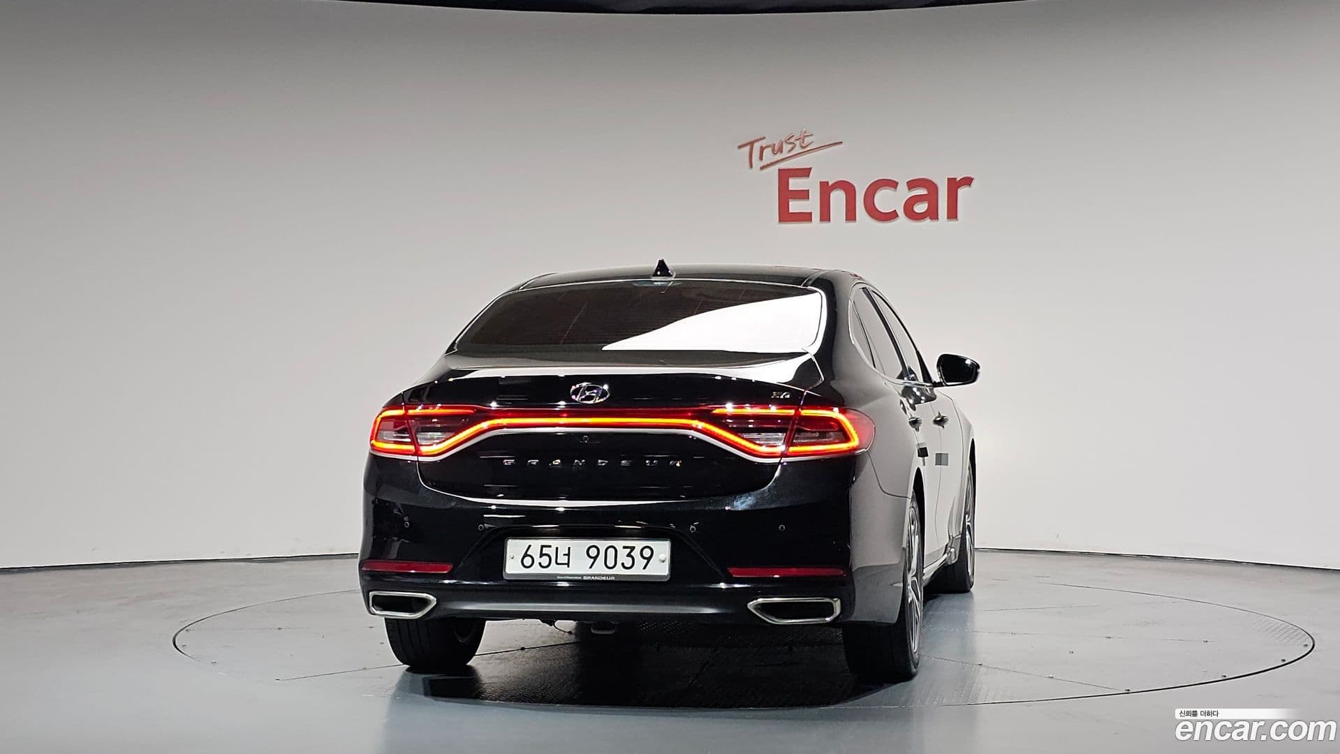 Main__Slider__Photo:Grandeur Hyundai 2019.6-3