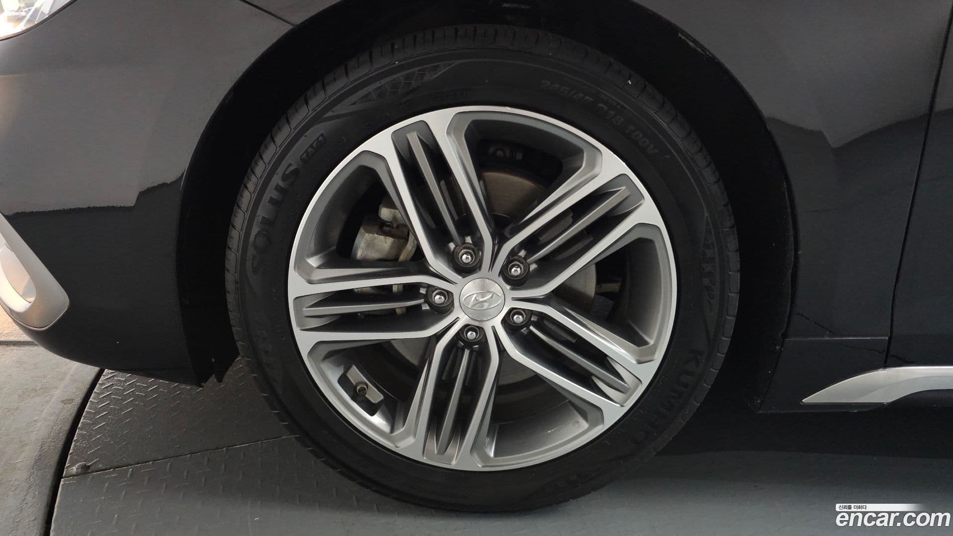 Main__Slider__Photo:Grandeur Hyundai 2019.6-4