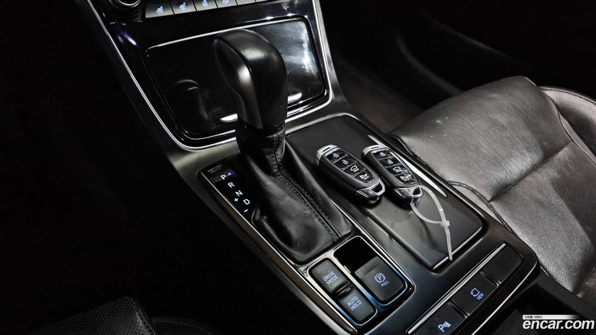 Grandeur Hyundai 2019.6-INNER-009