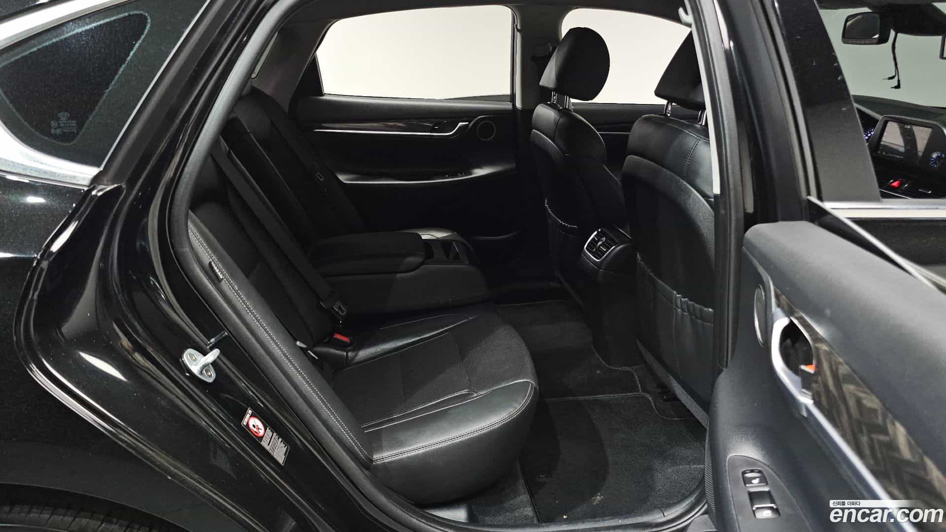 Grandeur Hyundai 2019.6-OPTION-015