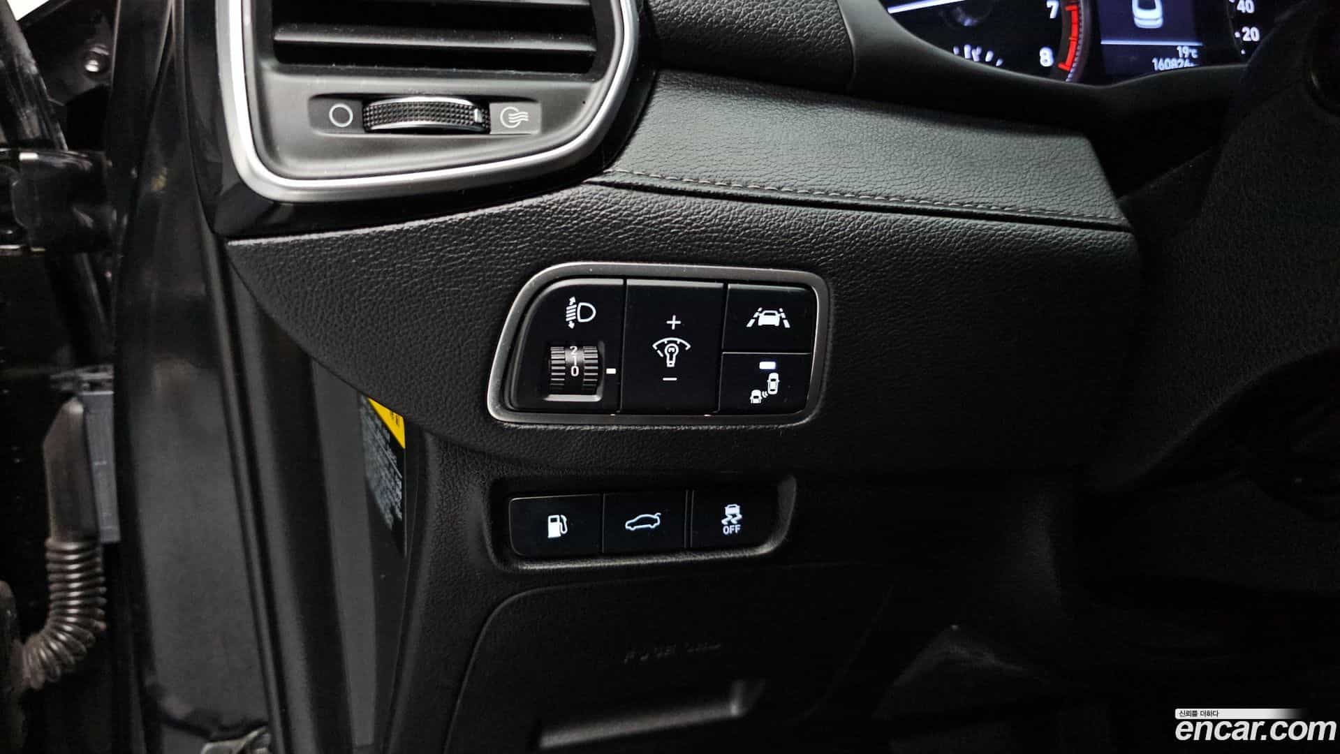 Grandeur Hyundai 2019.6-OPTION-023