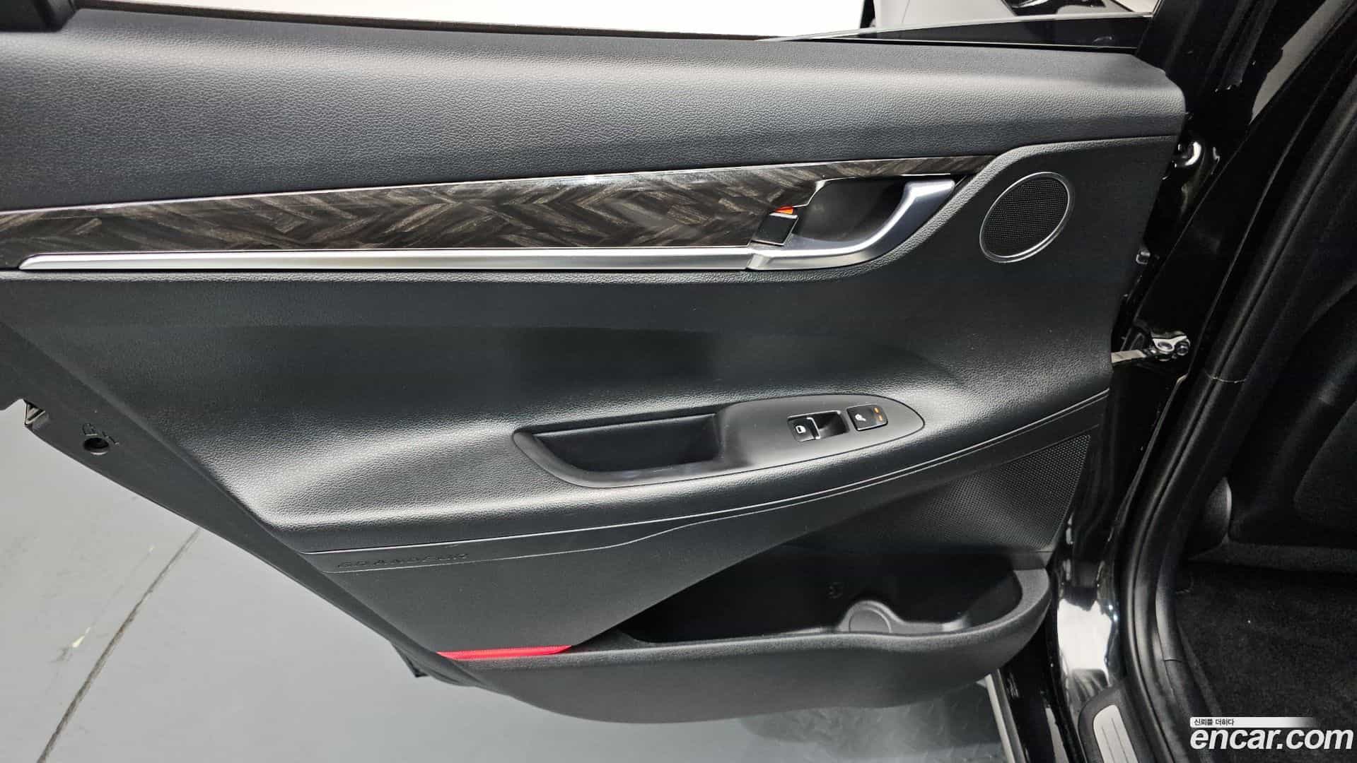 Grandeur Hyundai 2019.6-INNER-035