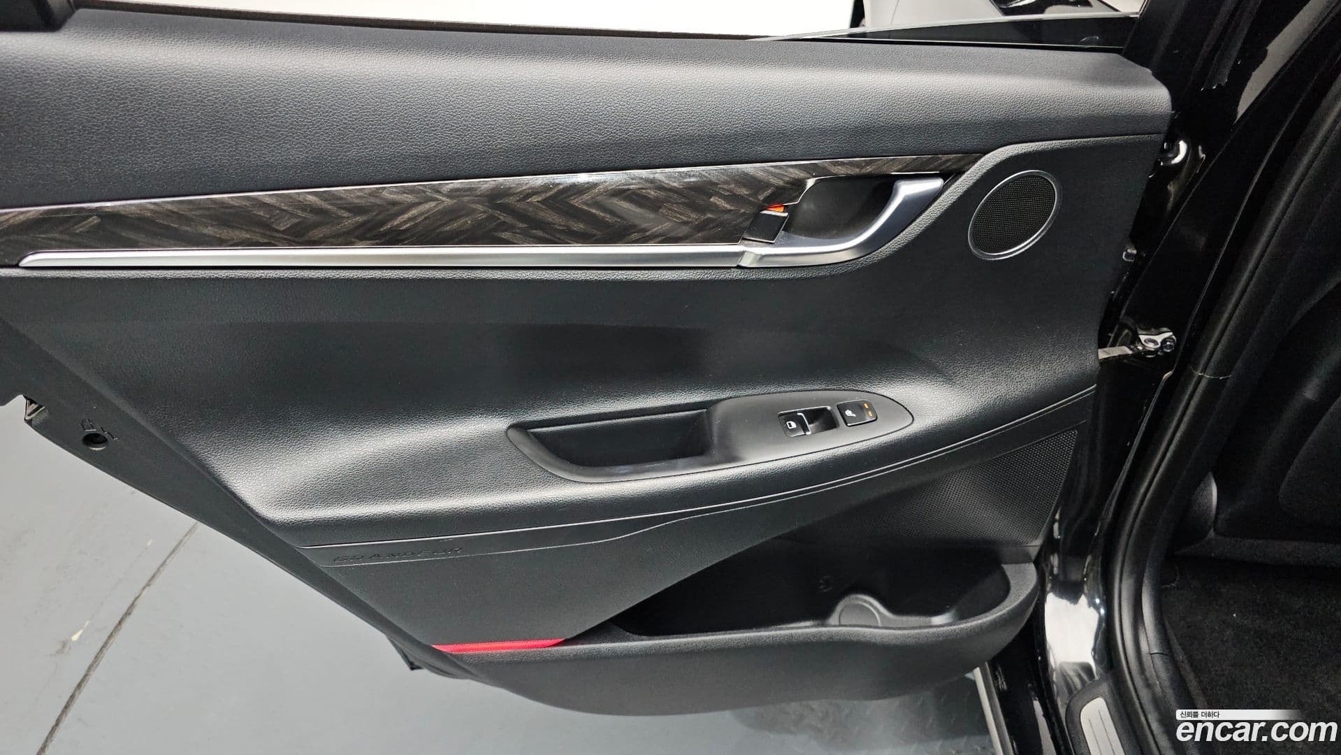Main__Slider__Photo:Grandeur Hyundai 2019.6-24