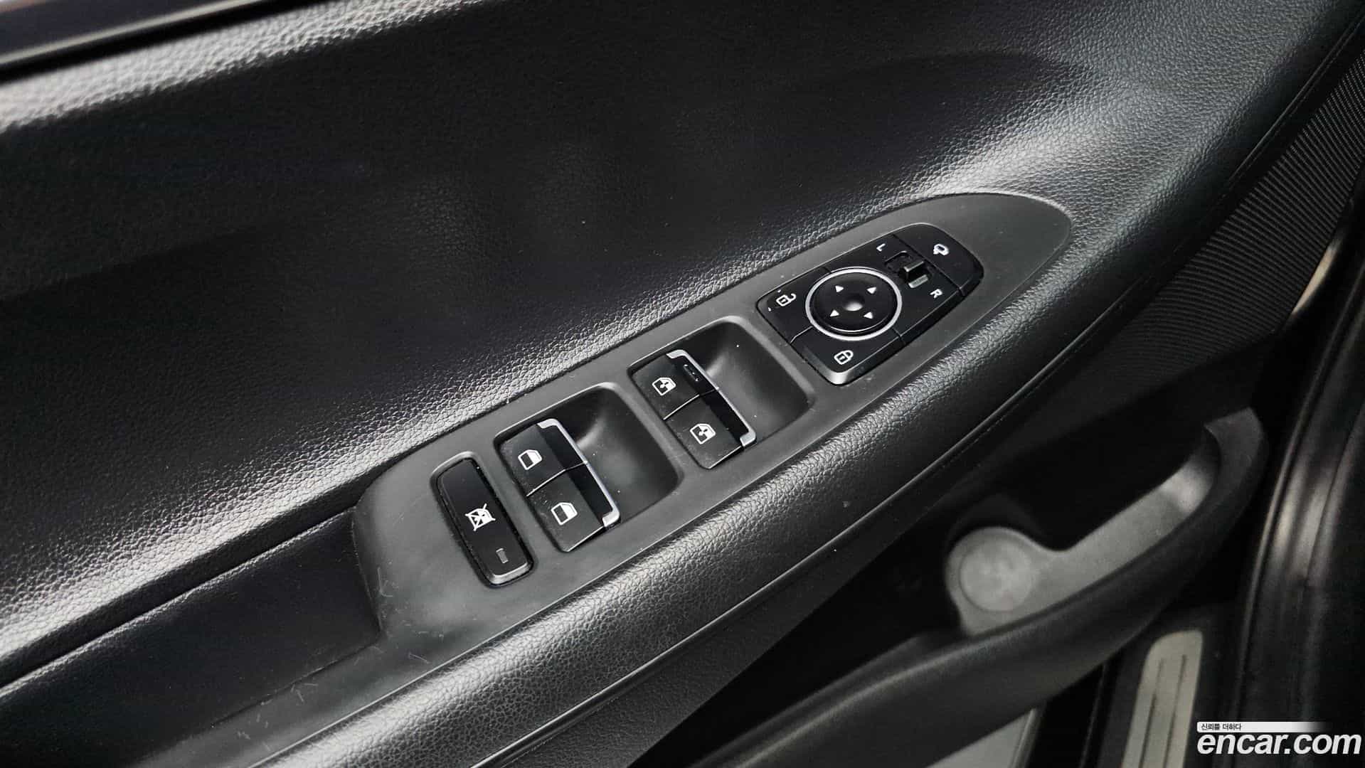 Grandeur Hyundai 2019.6-OPTION-040