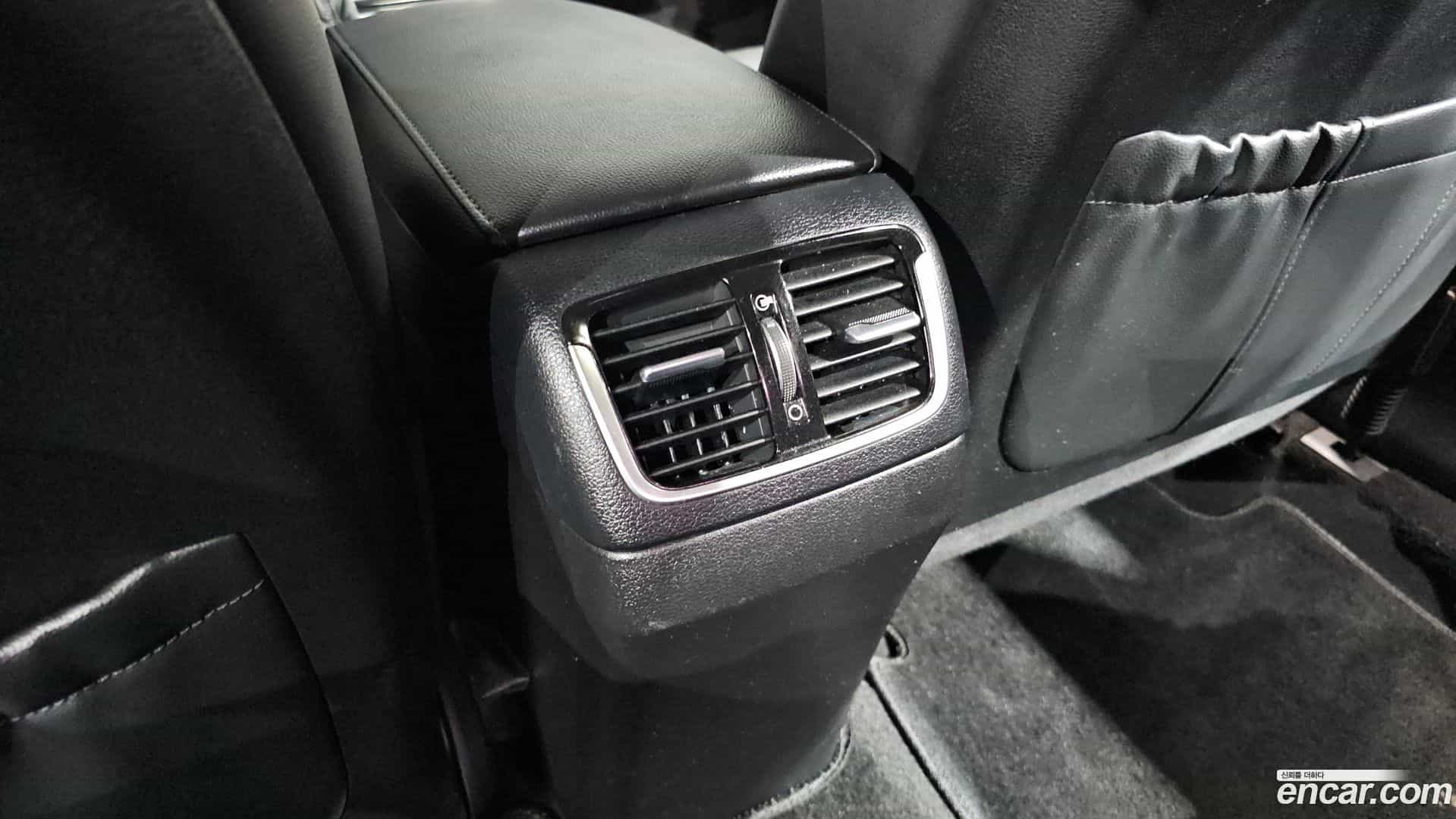 Grandeur Hyundai 2019.6-OPTION-043
