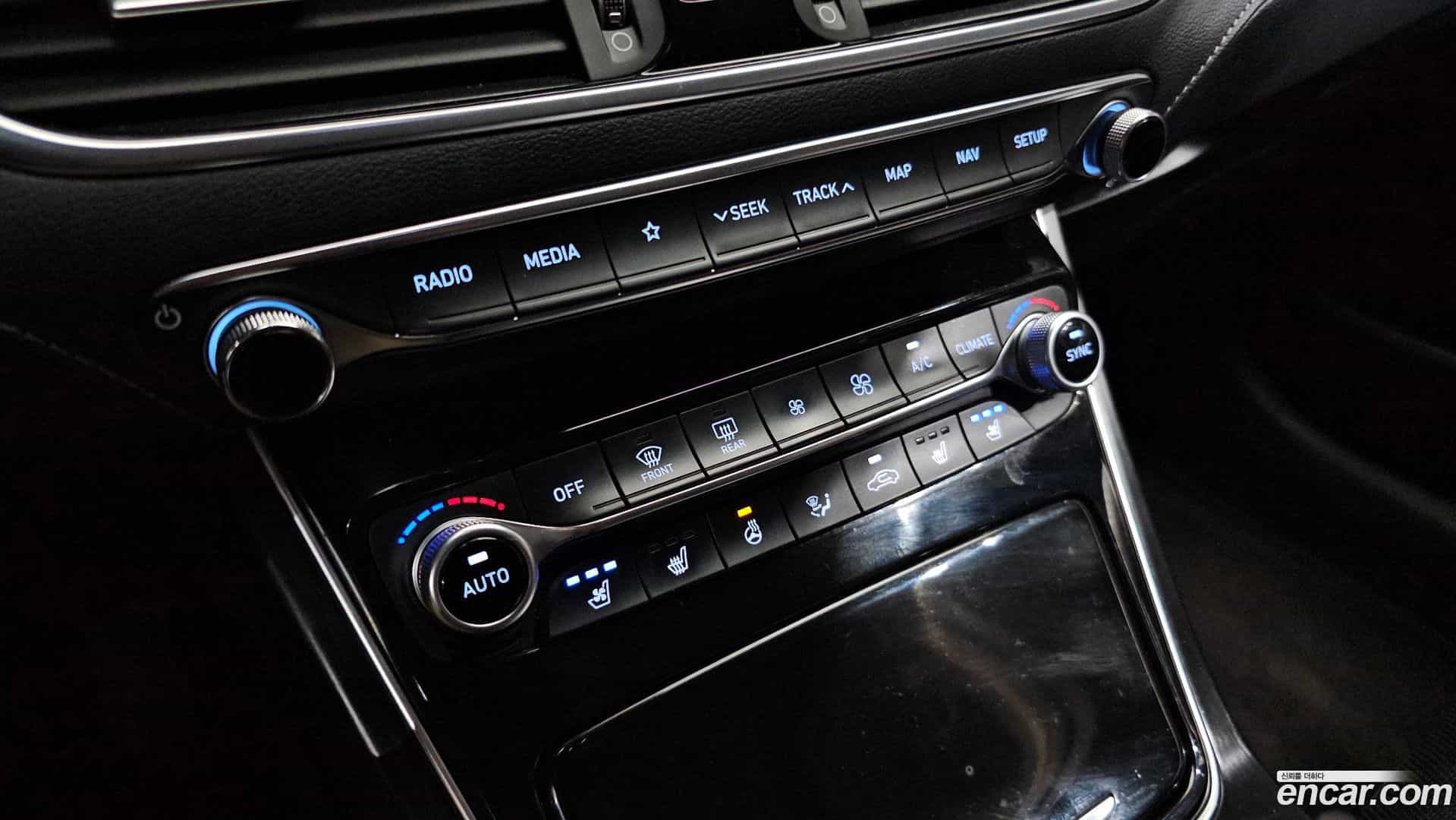 Grandeur Hyundai 2019.6-OPTION-045