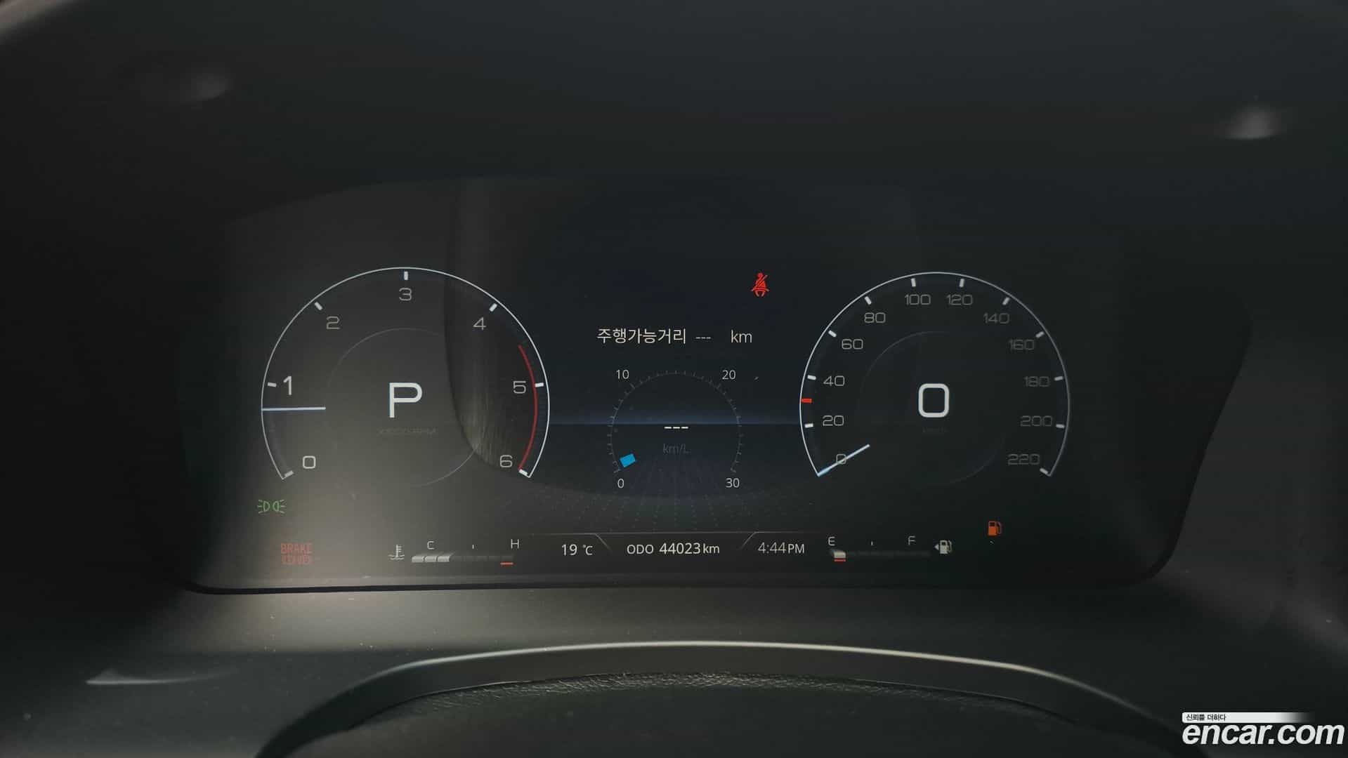 Rexton KG Mobility 2023.0-INNER-008