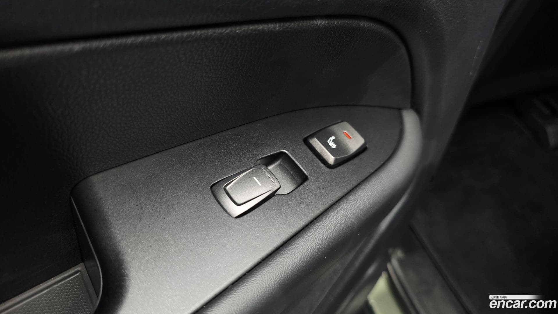 Main__Slider__Photo:Rexton KG Mobility 2023.0-29