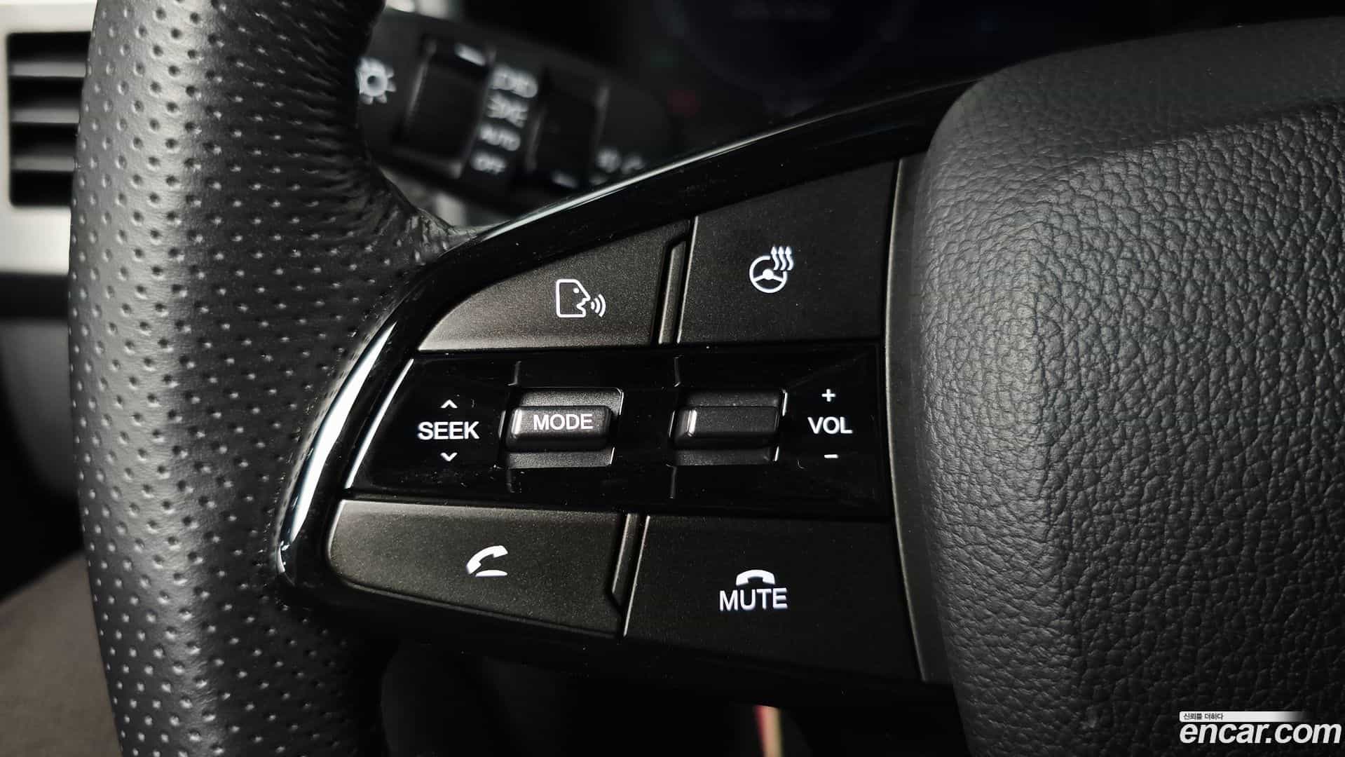 Rexton KG Mobility 2023.0-OPTION-046