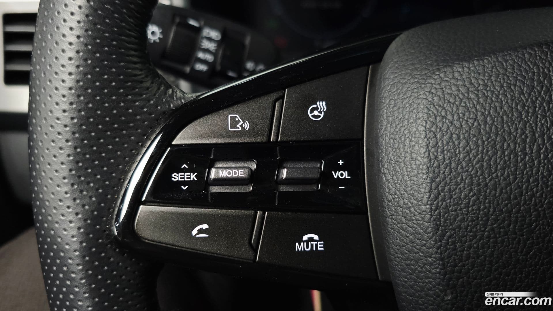 Main__Slider__Photo:Rexton KG Mobility 2023.0-32