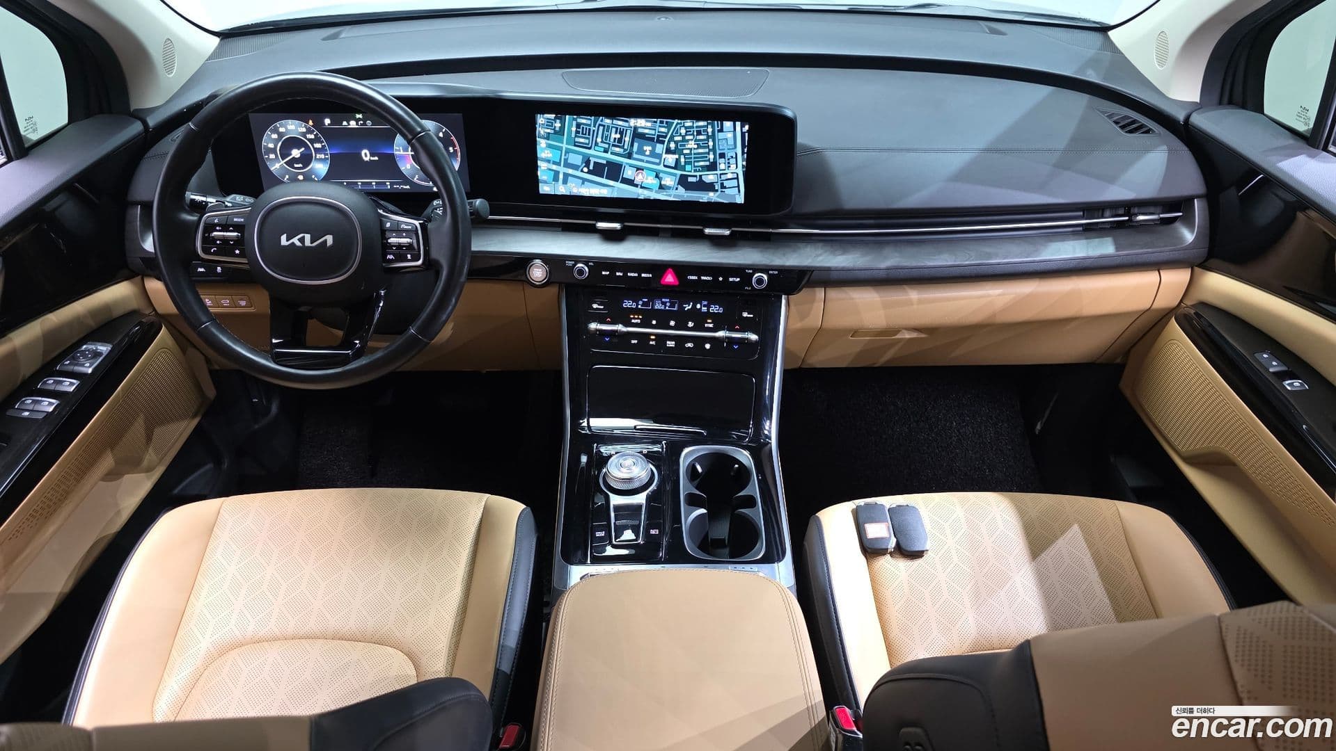 Main__Slider__Photo:Canival Kia 2022.3-6