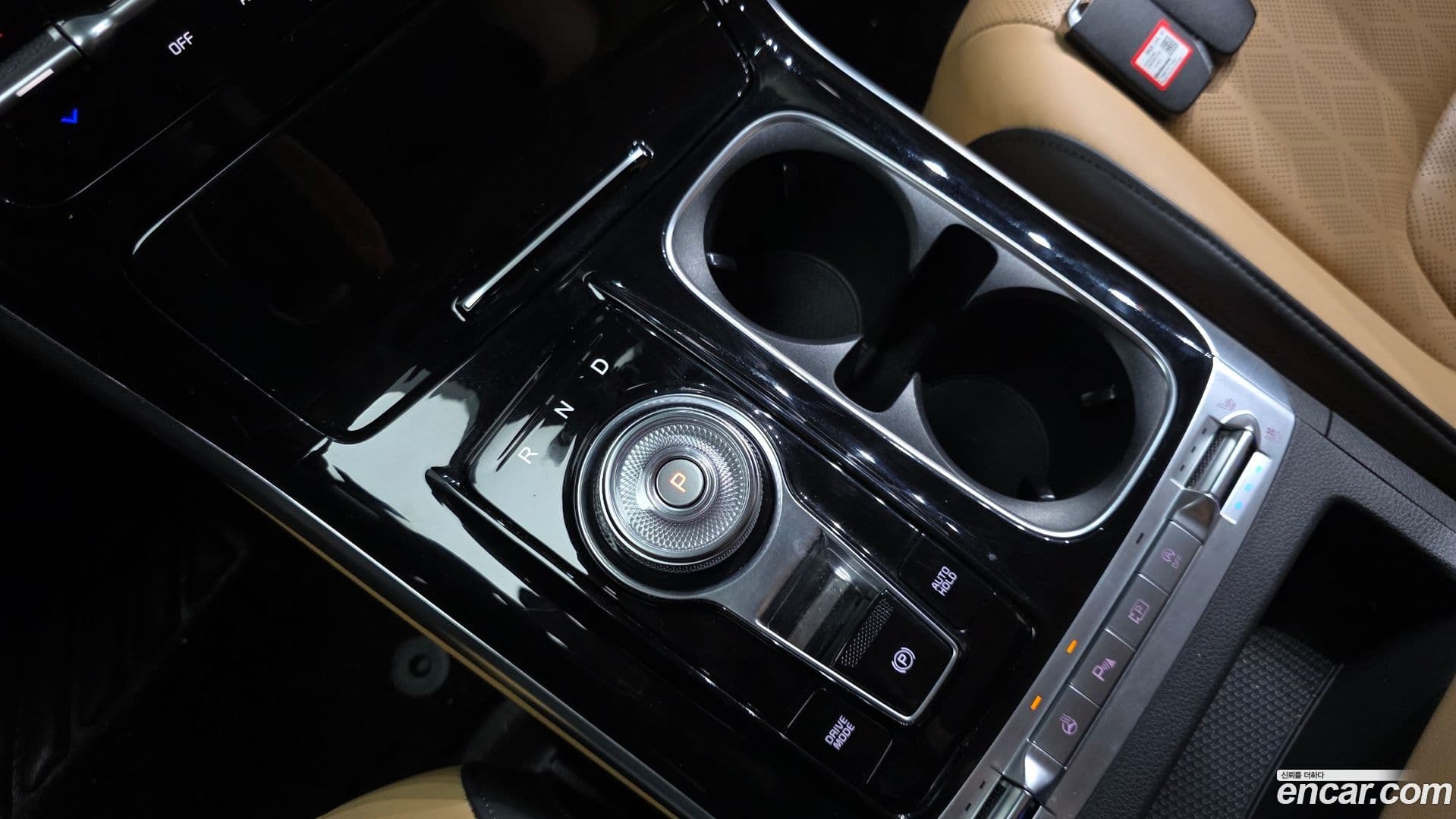 Main__Slider__Photo:Canival Kia 2022.3-8