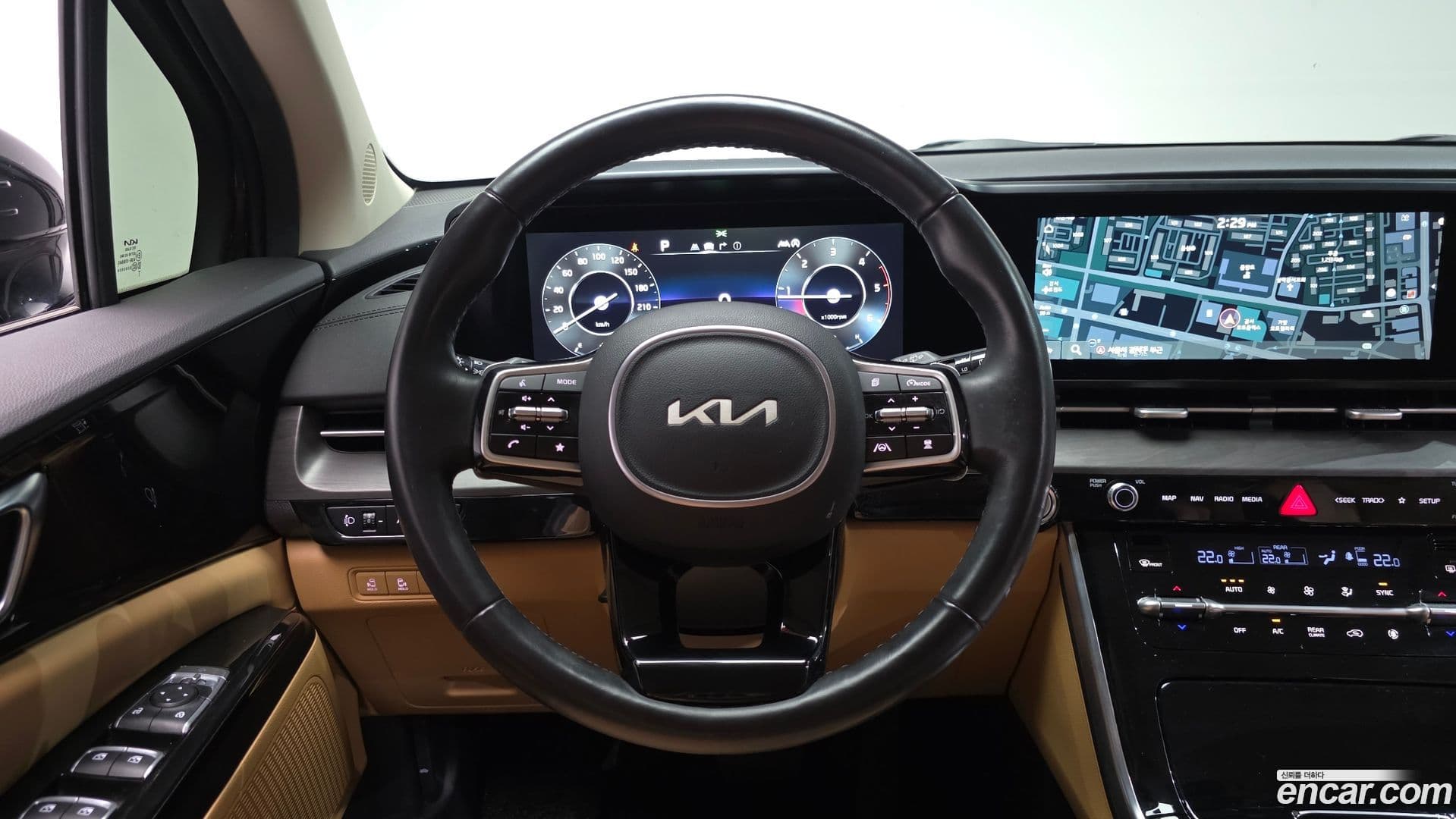 Main__Slider__Photo:Canival Kia 2022.3-11