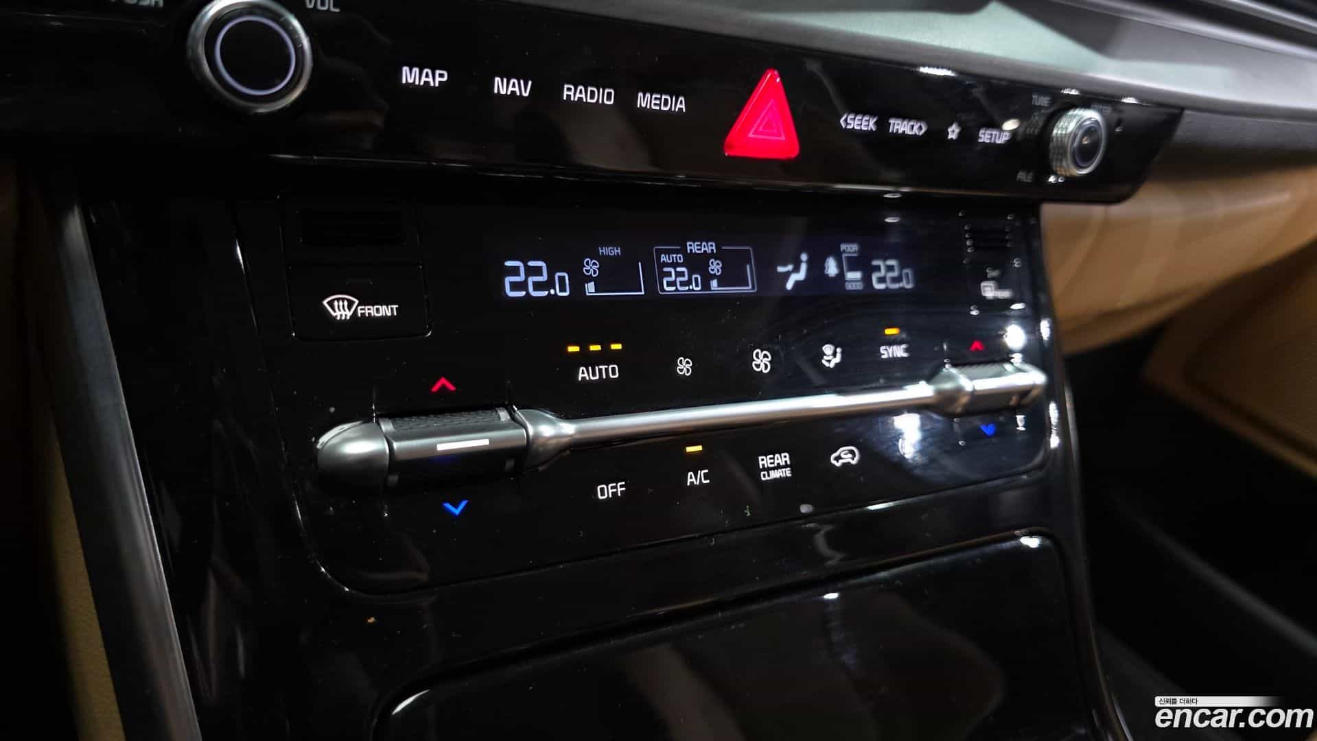 Canival Kia 2022.3-OPTION-021