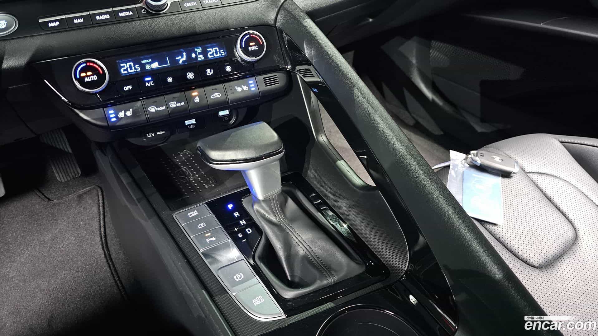 AVANTE Hyundai 2022.7-INNER-009