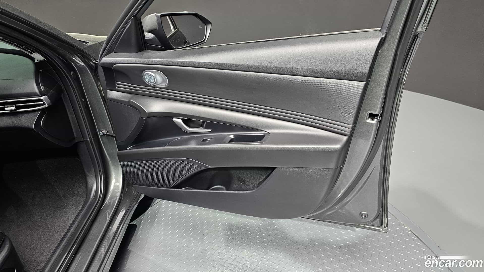 AVANTE Hyundai 2022.7-INNER-035