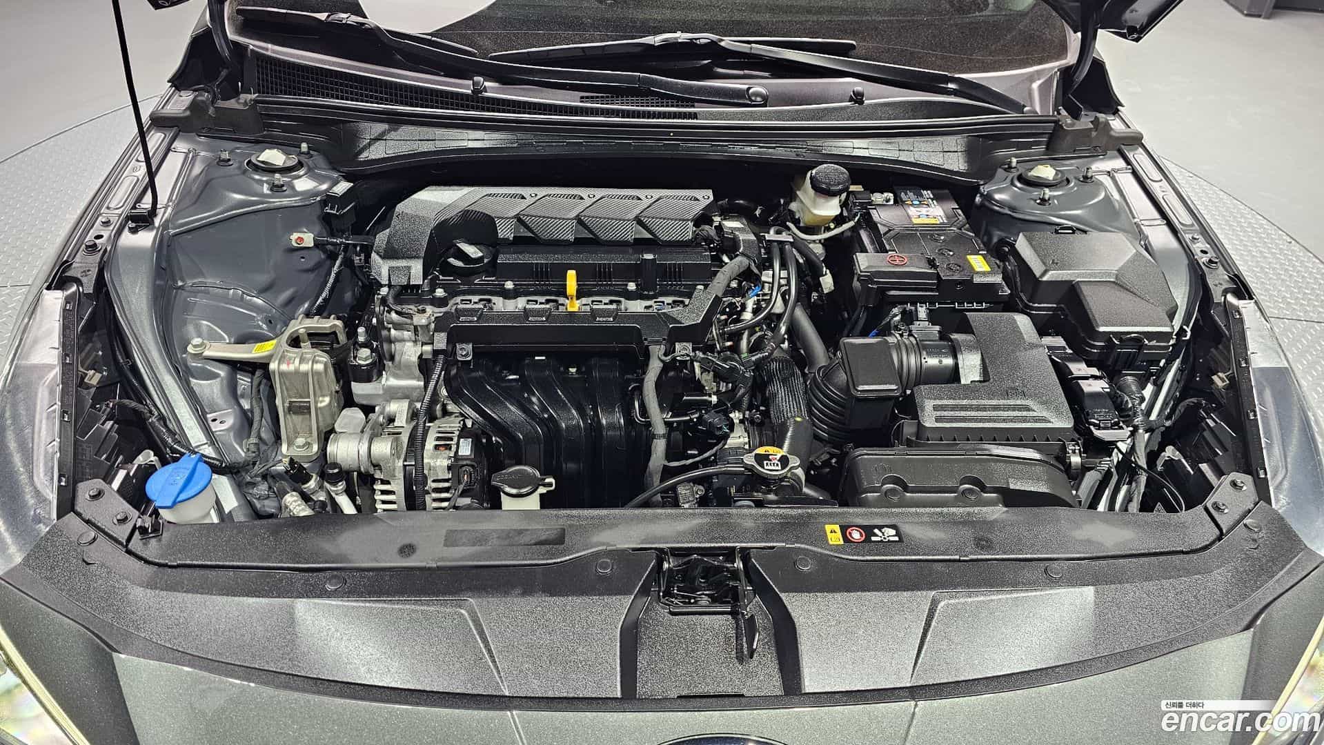 AVANTE Hyundai 2022.7-OPTION-040