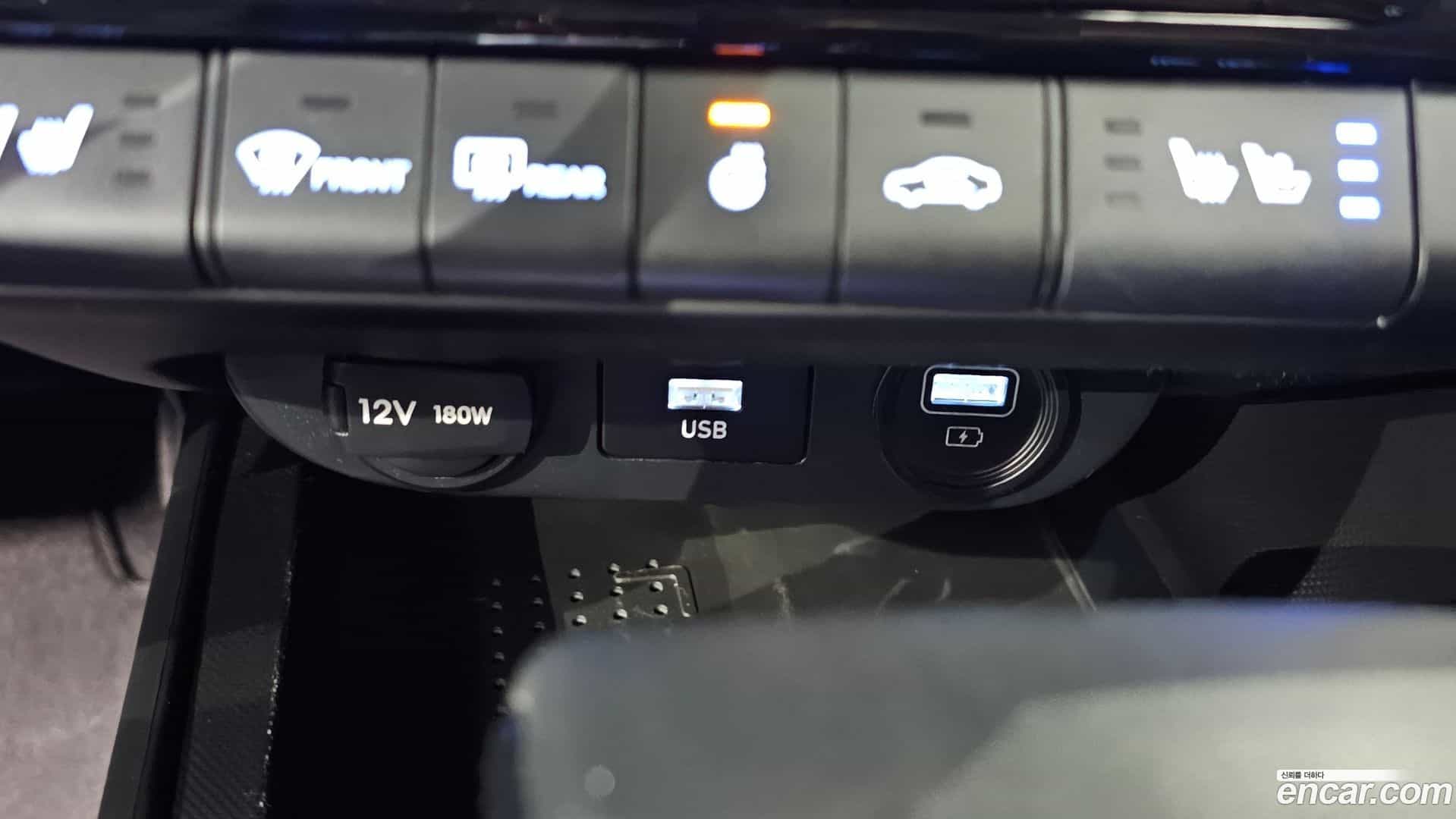 AVANTE Hyundai 2022.7-OPTION-049