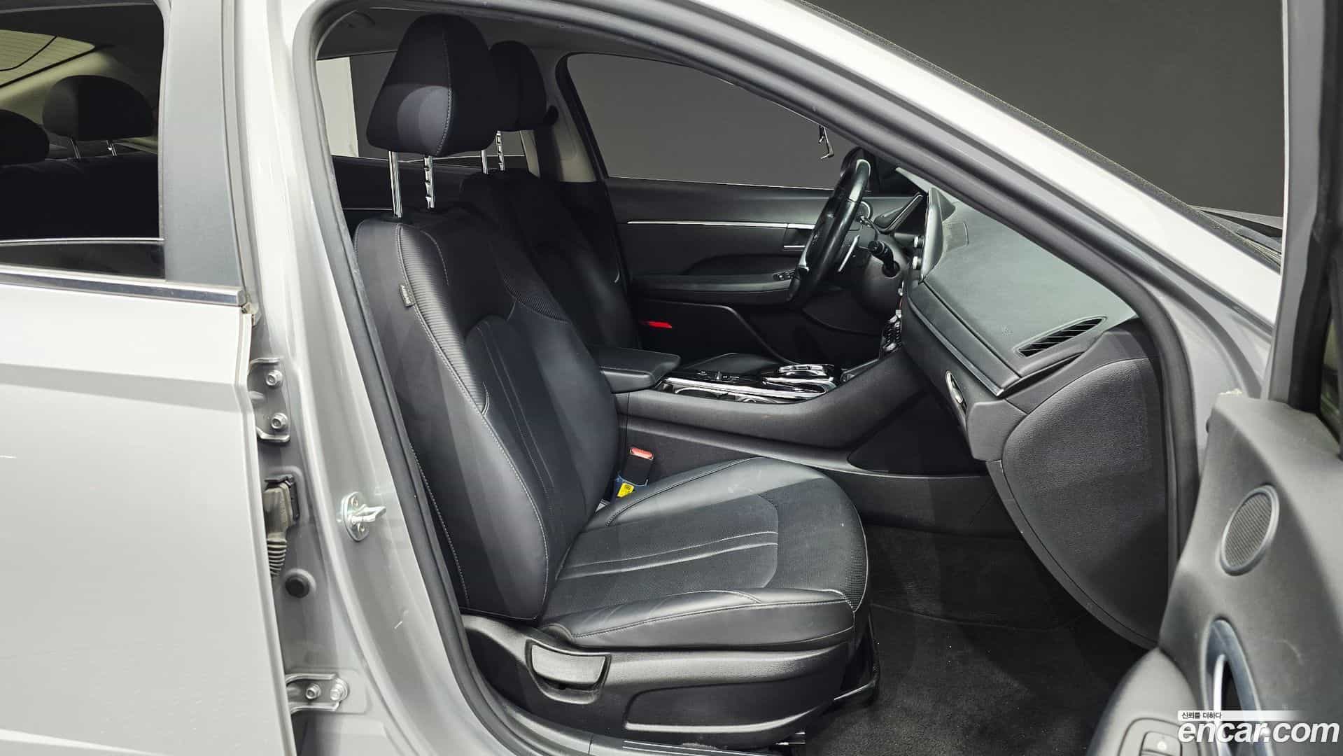 Sonata Hyundai 2020.8-OPTION-016