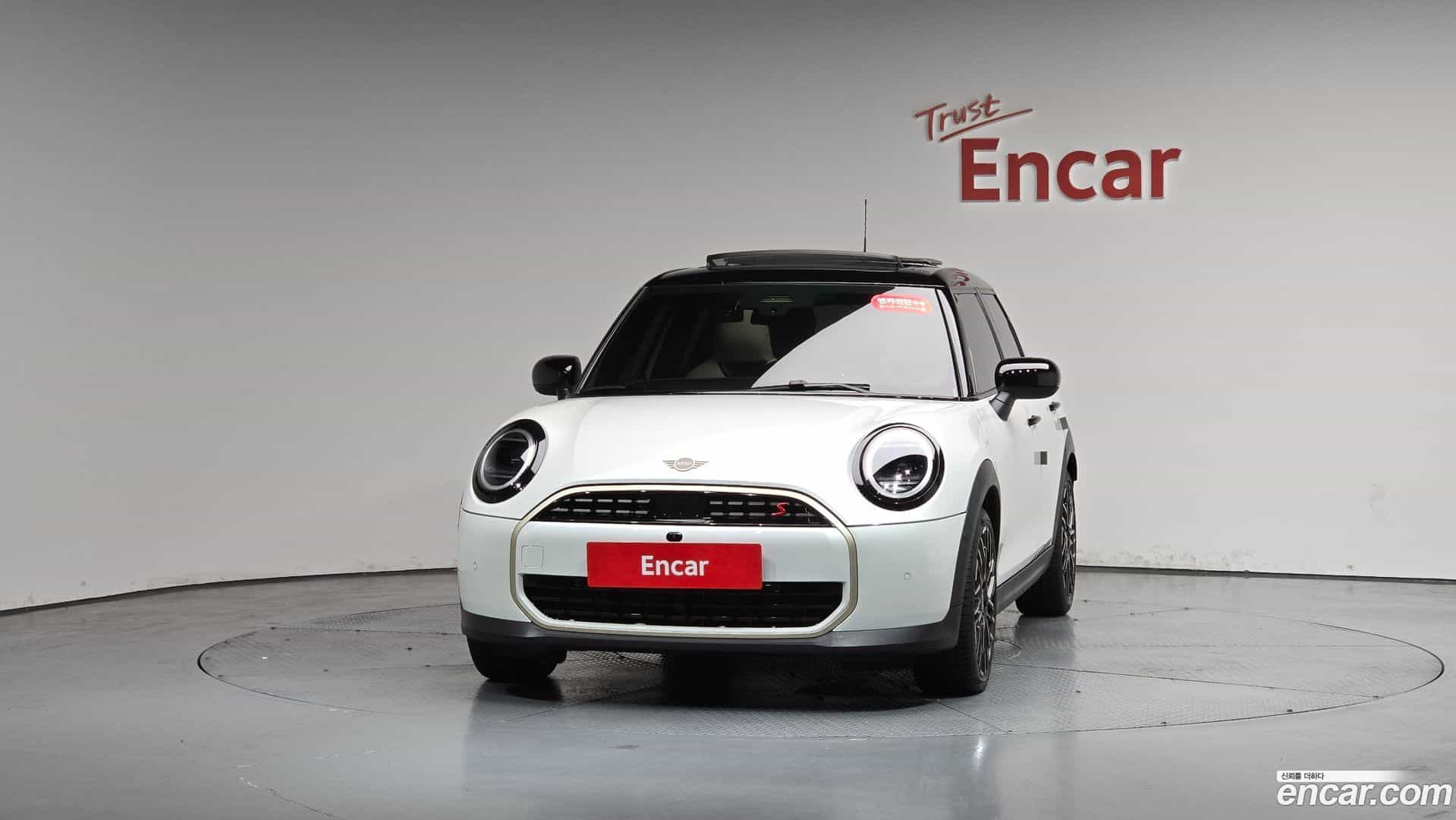 Cooper Mini 2025.7-OUTER-003