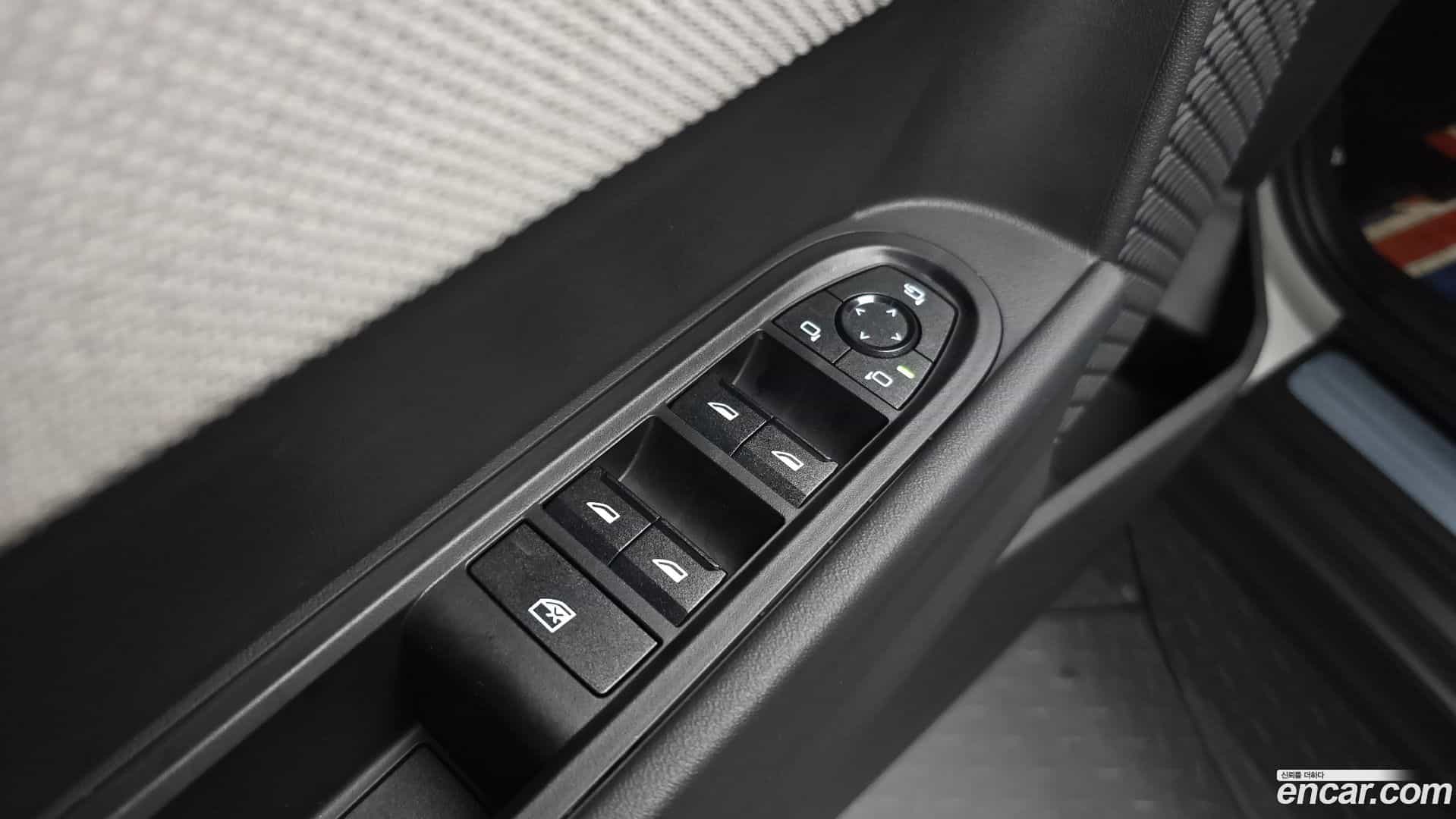 Cooper Mini 2025.7-OPTION-041