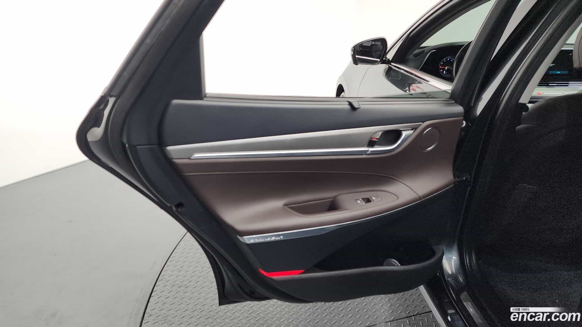 Grandeur Hyundai 2019.11-INNER-035