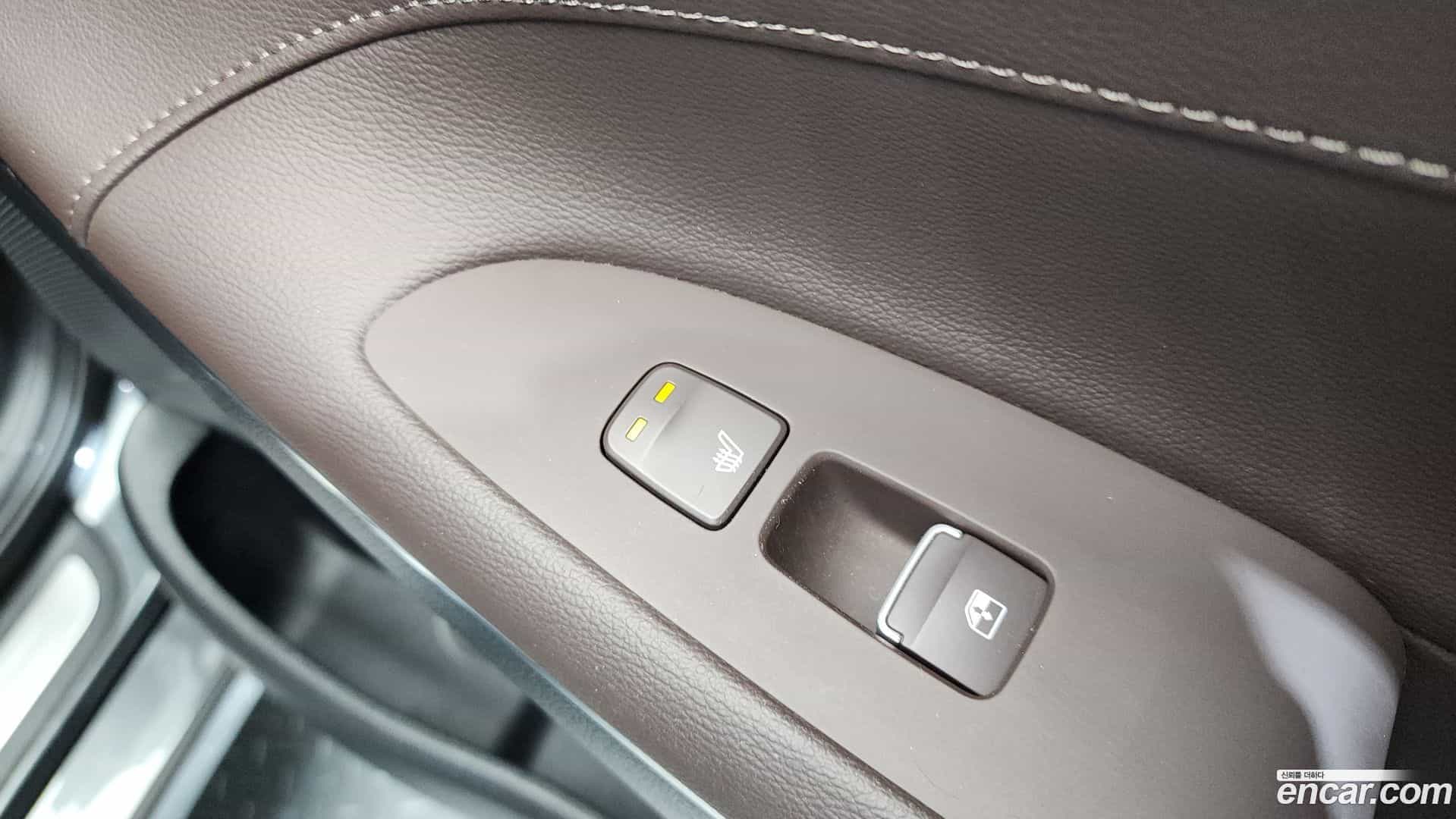 Grandeur Hyundai 2019.11-OPTION-042
