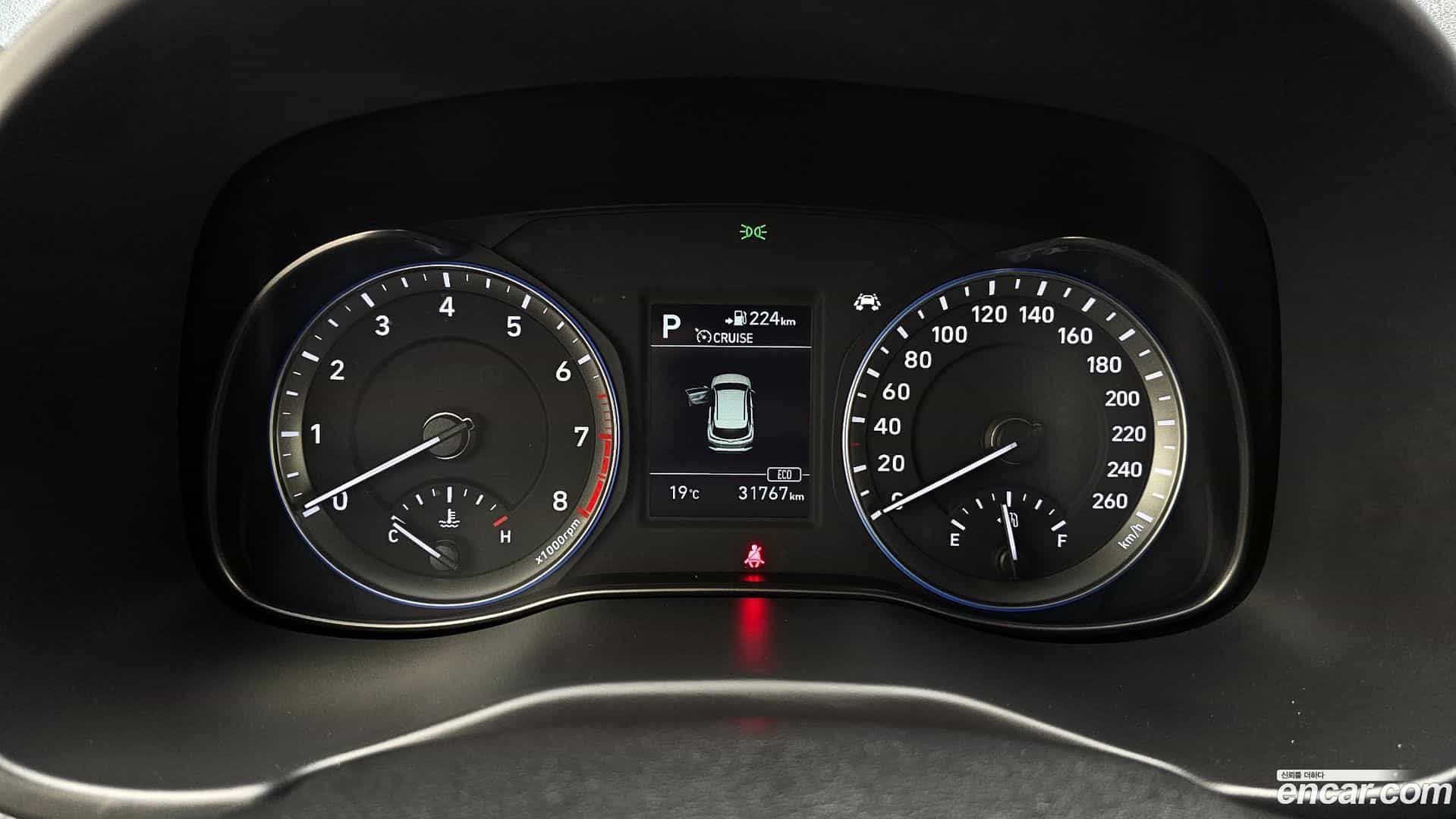 Kona Hyundai 2018.6-INNER-008