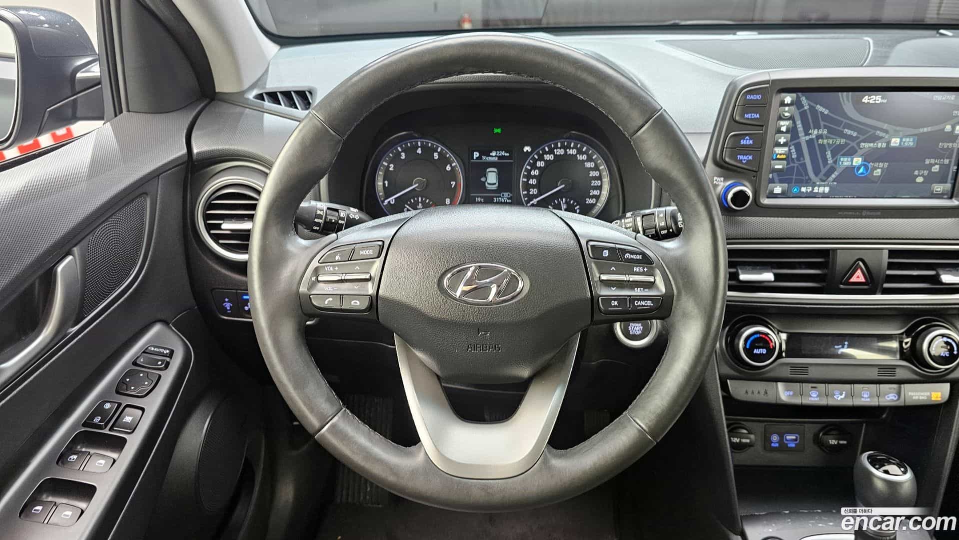 Kona Hyundai 2018.6-OPTION-017