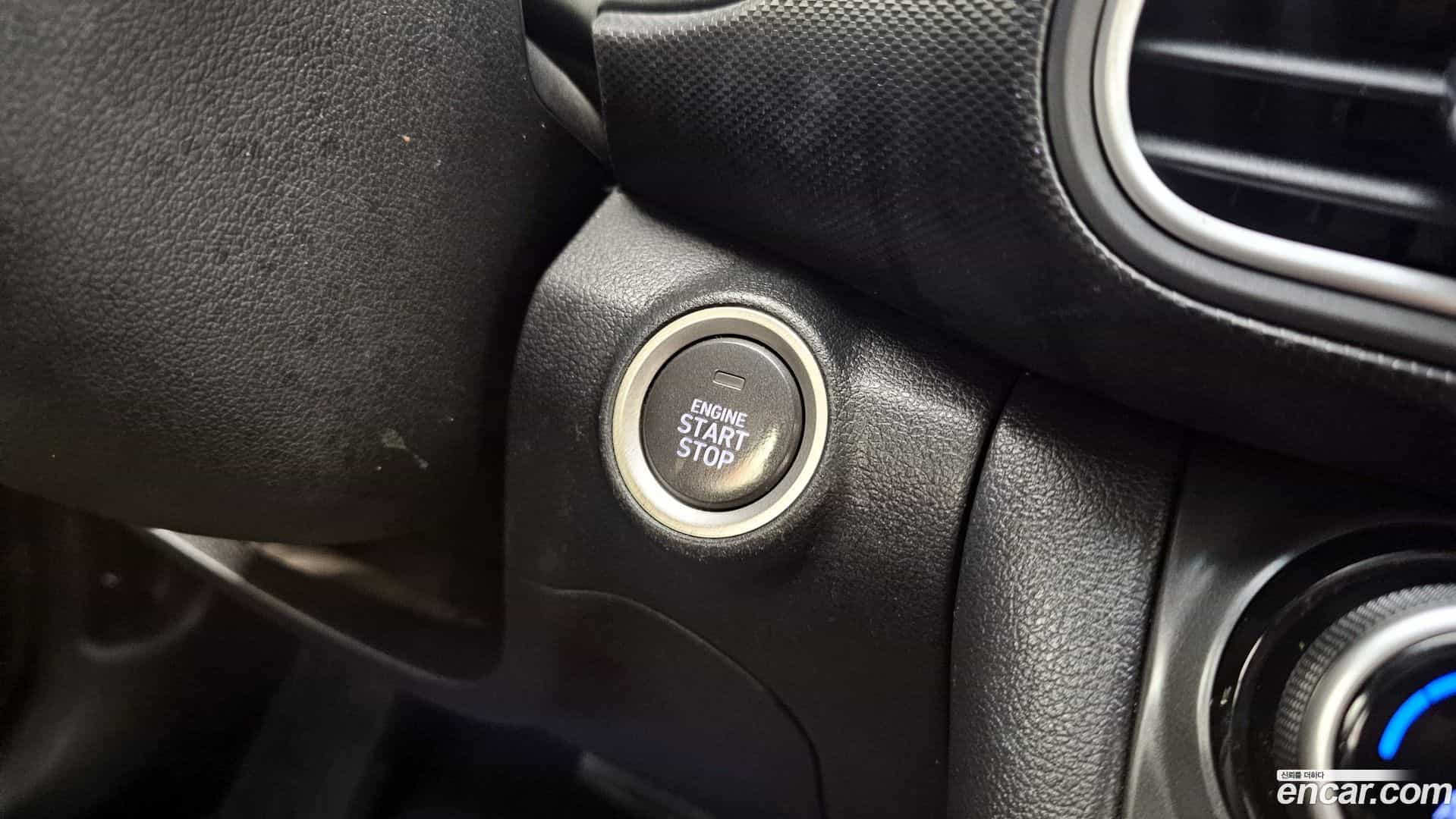 Kona Hyundai 2018.6-OPTION-024