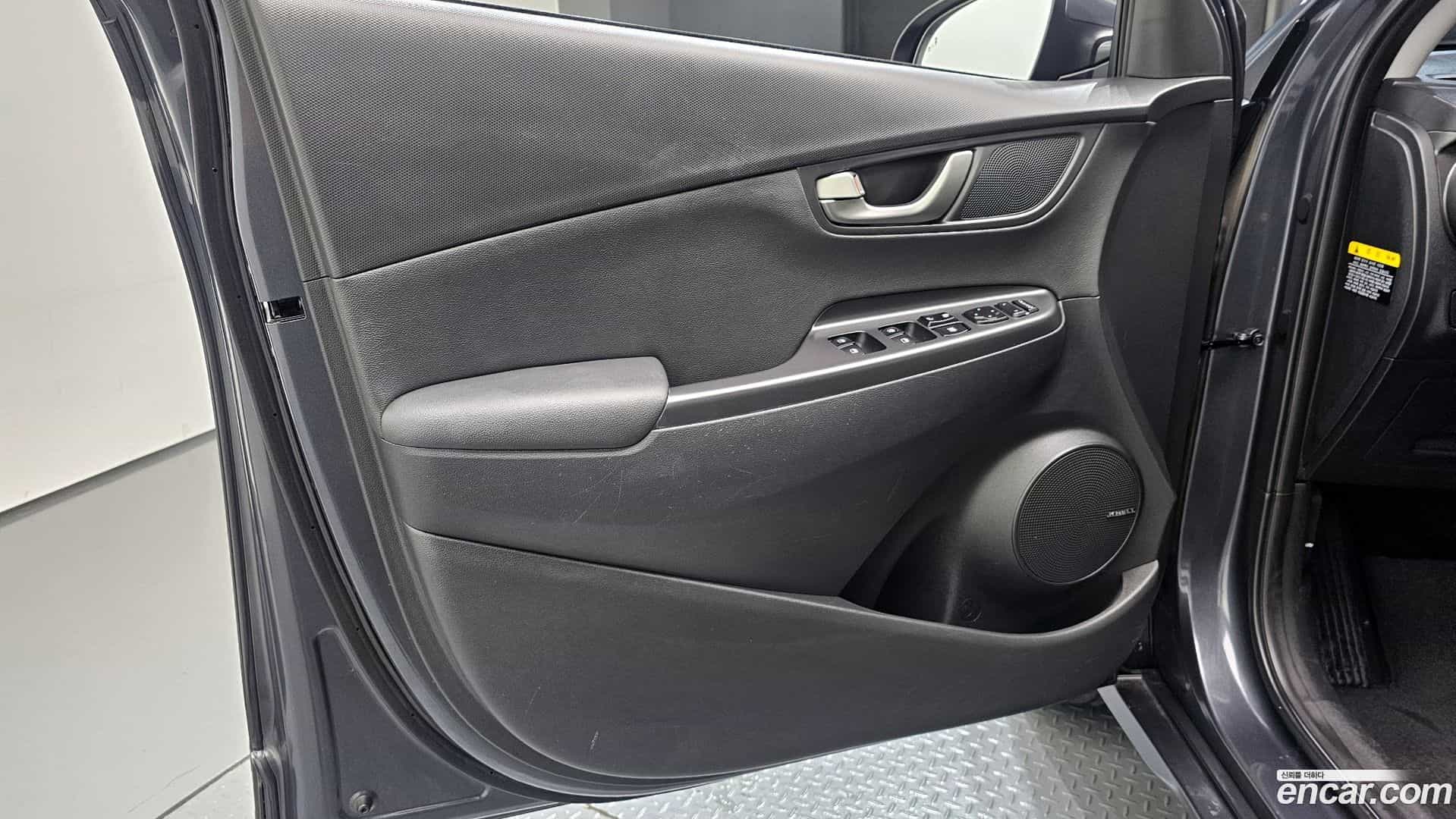 Kona Hyundai 2018.6-INNER-034