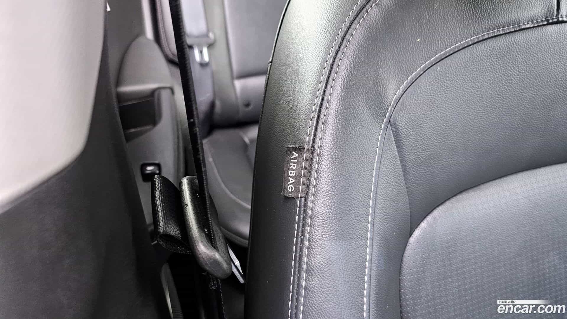 Kona Hyundai 2018.6-OPTION-045