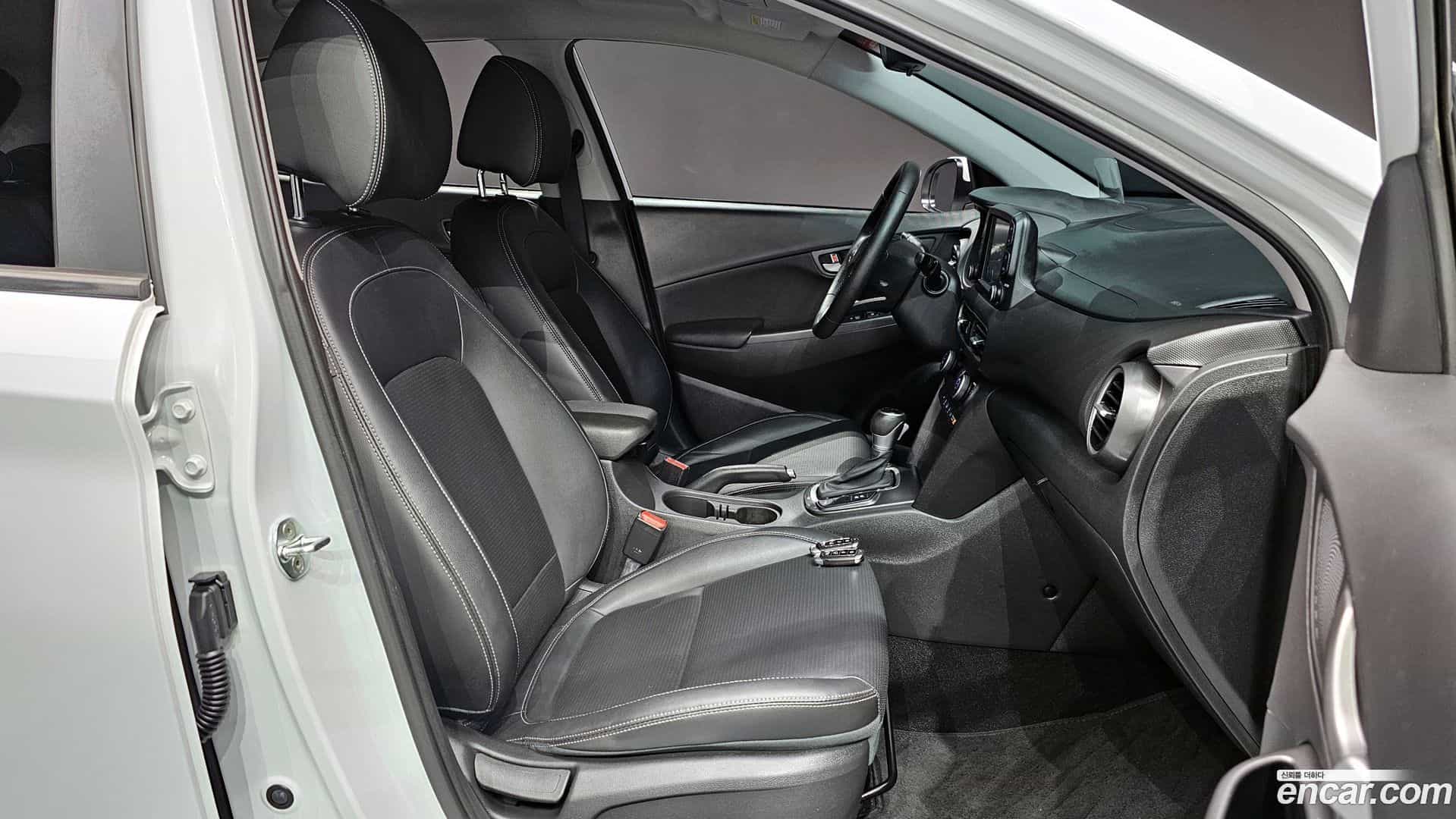Kona Hyundai 2018.10-OPTION-016