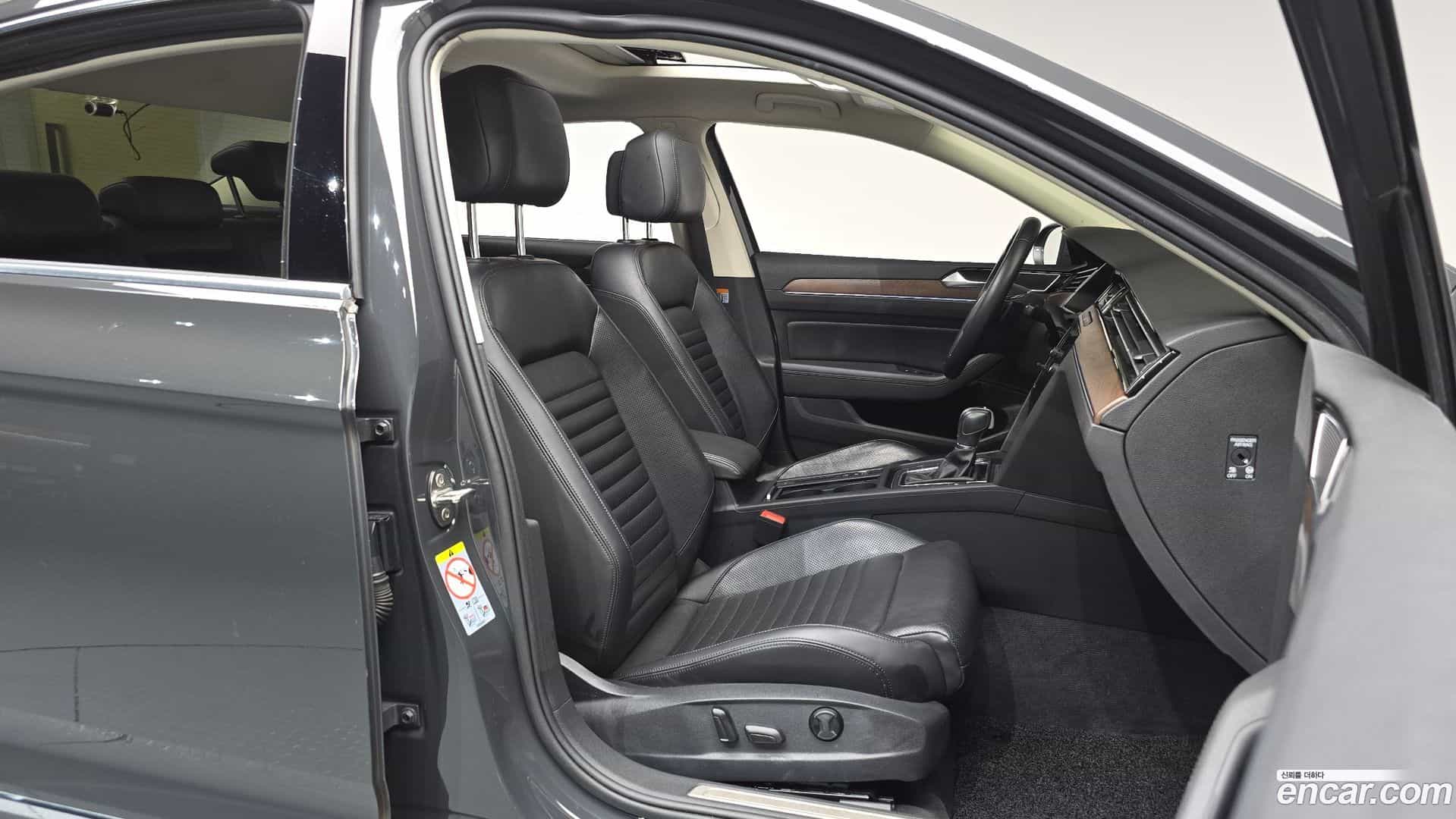 Passat Volkswagen 2018.7-OPTION-015